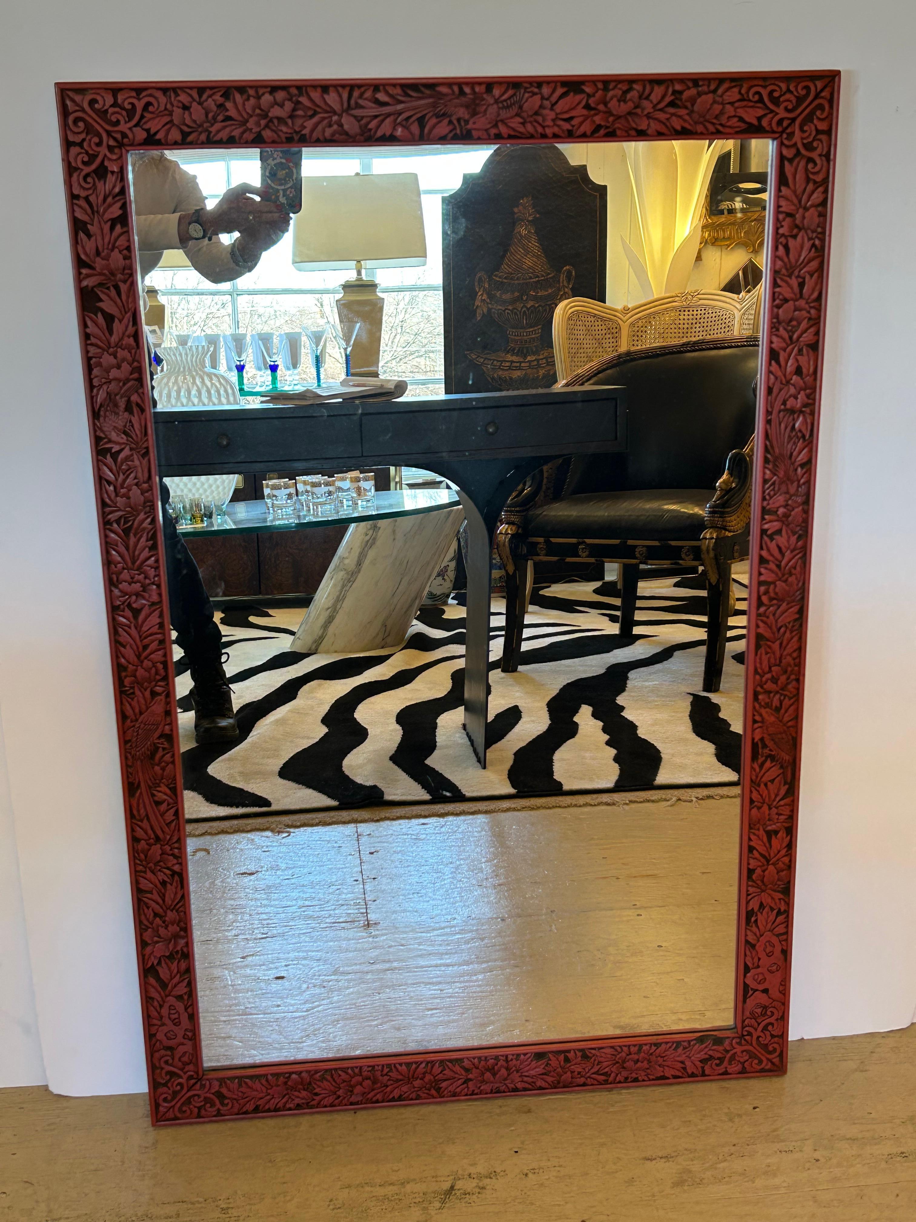 Très rare miroir chinois rectangulaire Cinnabar en bois sculpté avec oiseaux en vente 2