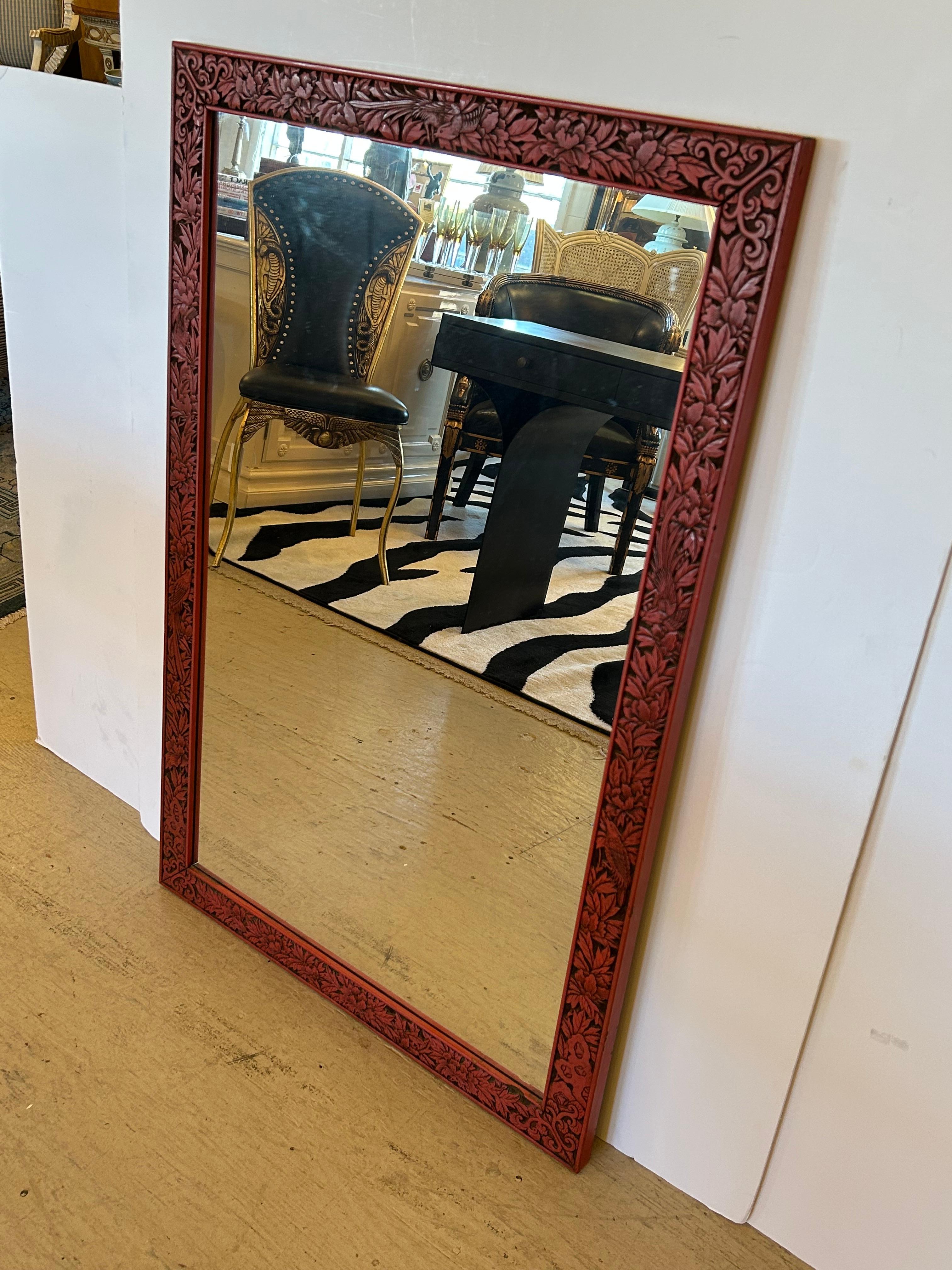 Très rare miroir chinois rectangulaire Cinnabar en bois sculpté avec oiseaux en vente 3