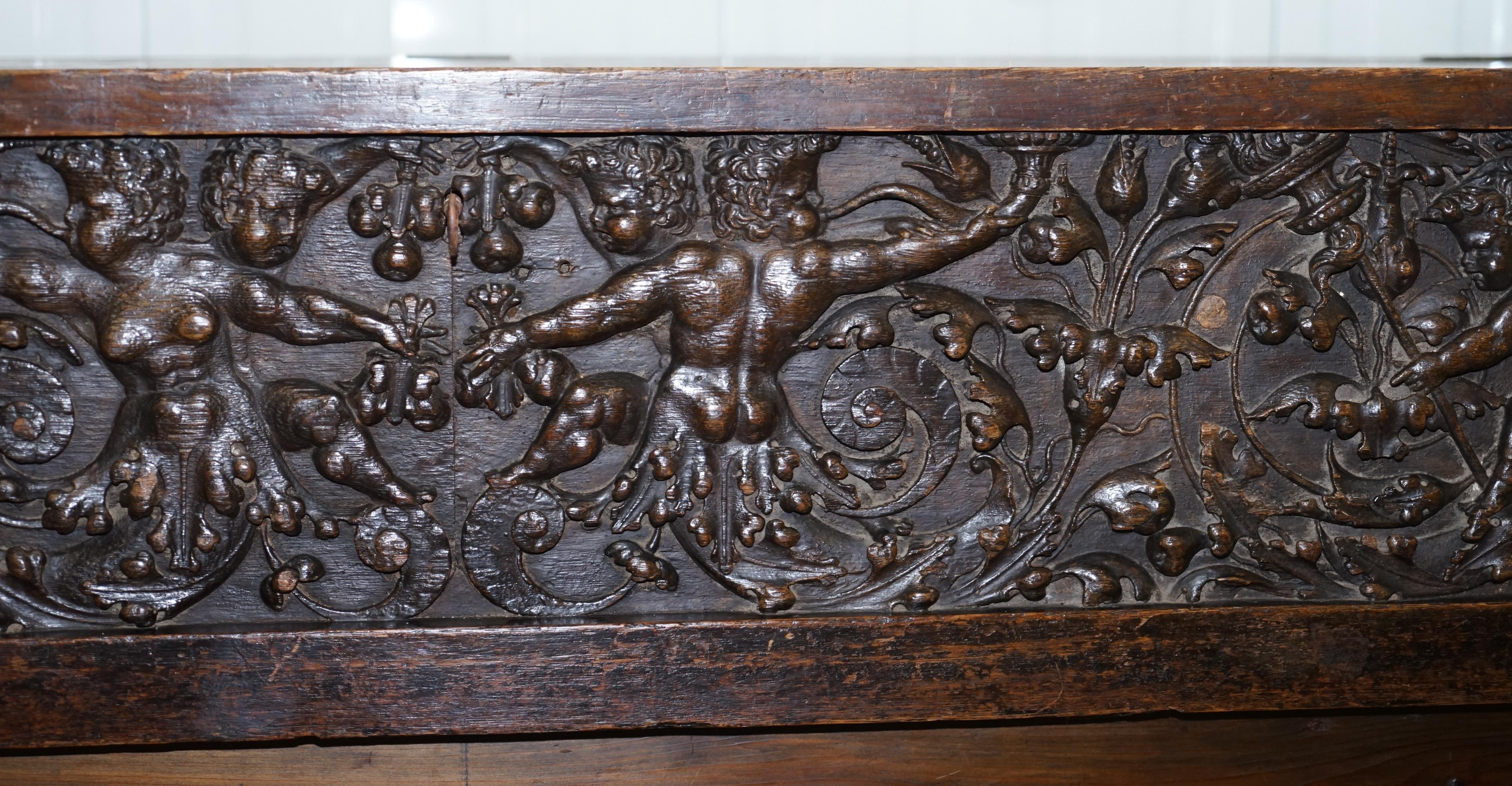 Very Rare circa 1720 Trunk Chest Coffer on Stand Sideboard Carved Cherub Figures For Sale 5