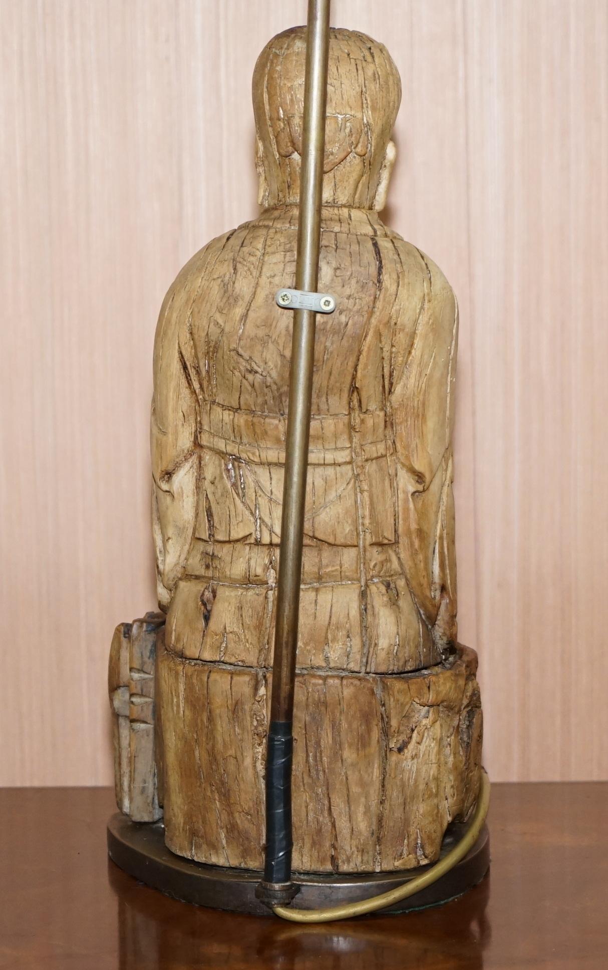 Très rare lampe de table en bois de racine sculpté:: Statue de Bouddha:: datant d'environ 1780-1800 en vente 2