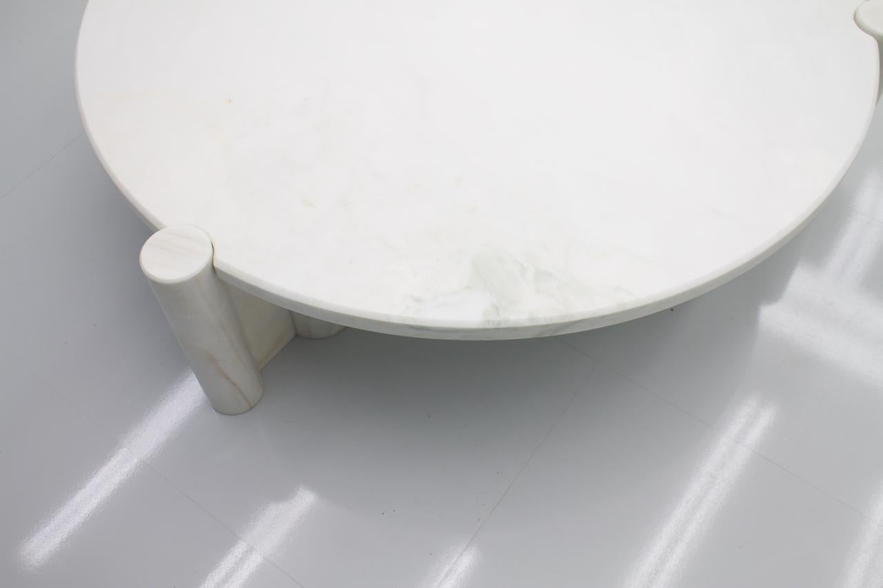 Very Rare Circular Coffee Table in White Marble by Gae Aulenti Knoll 1965 3