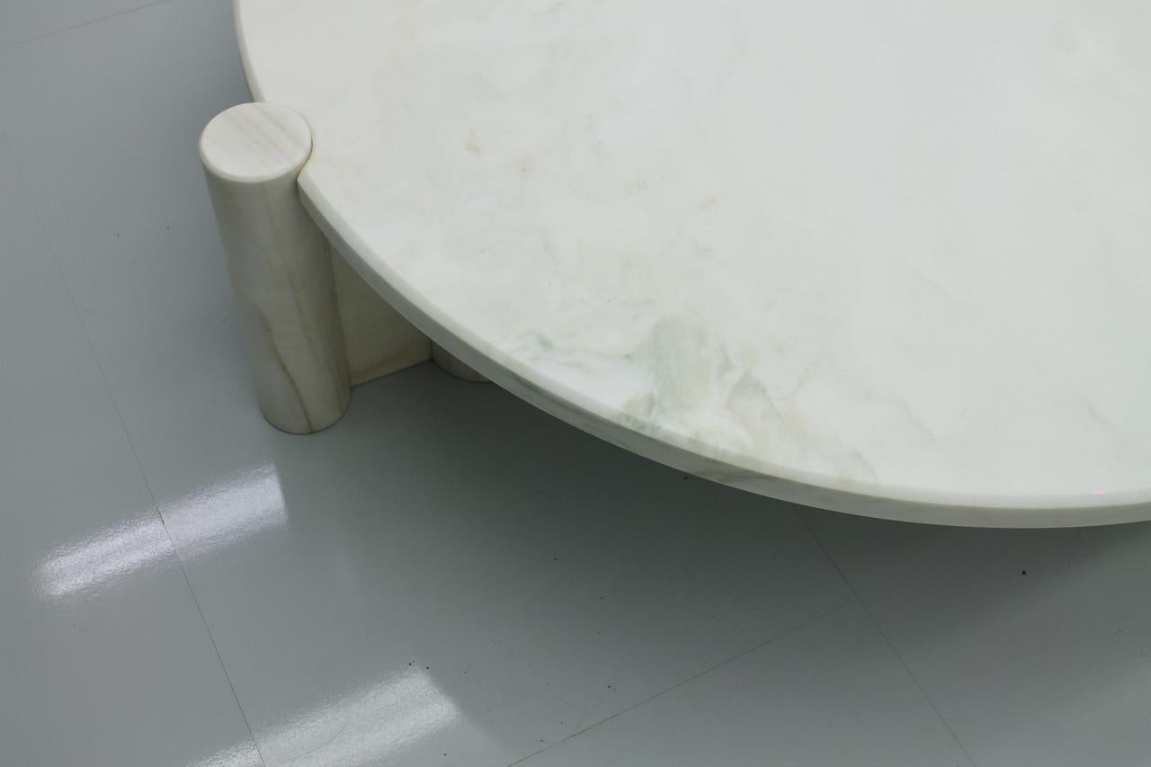 Very Rare Circular Coffee Table in White Marble by Gae Aulenti Knoll 1965 4