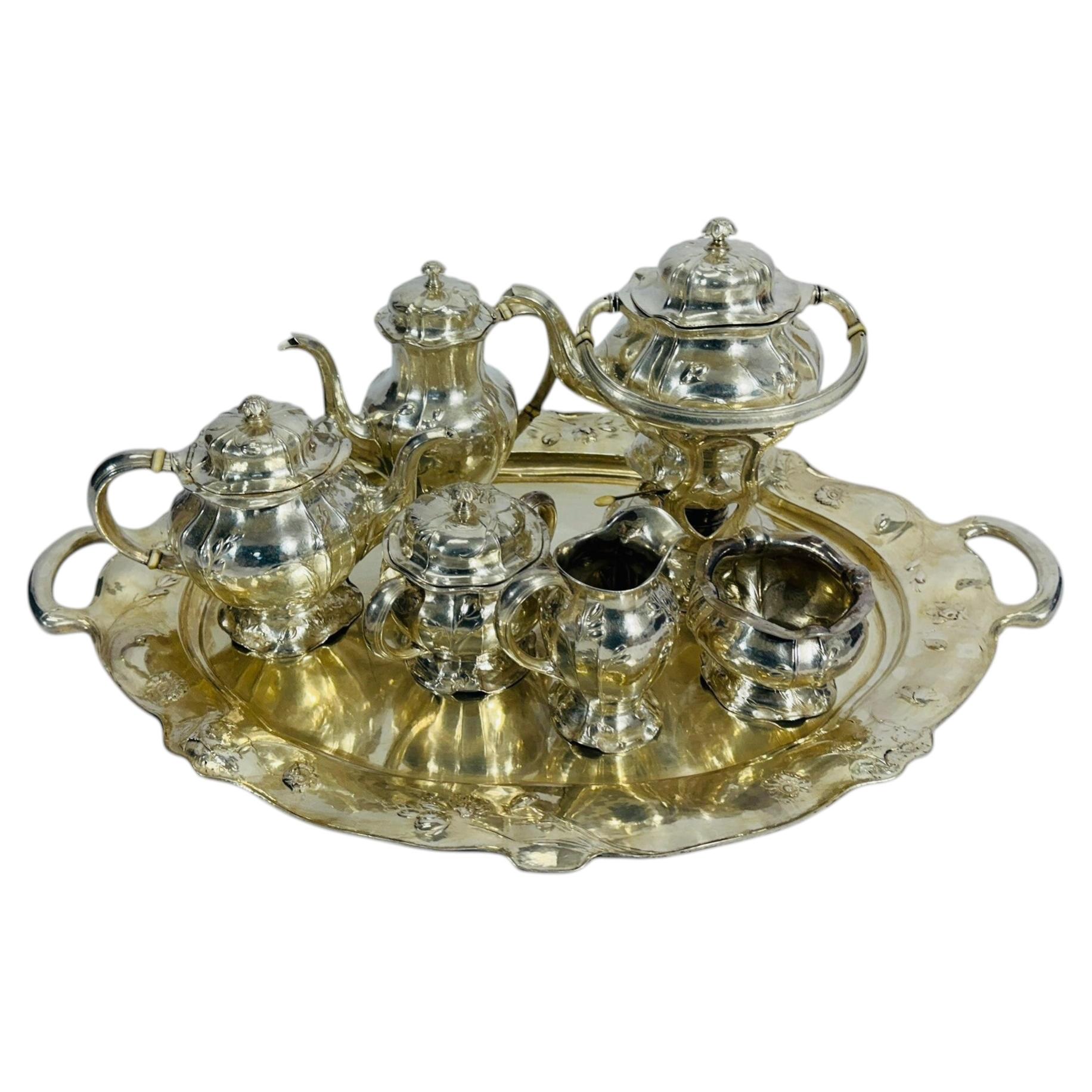 Very rare coffee and tea service. In solid silver by A. Gorham, Art Nouveau.