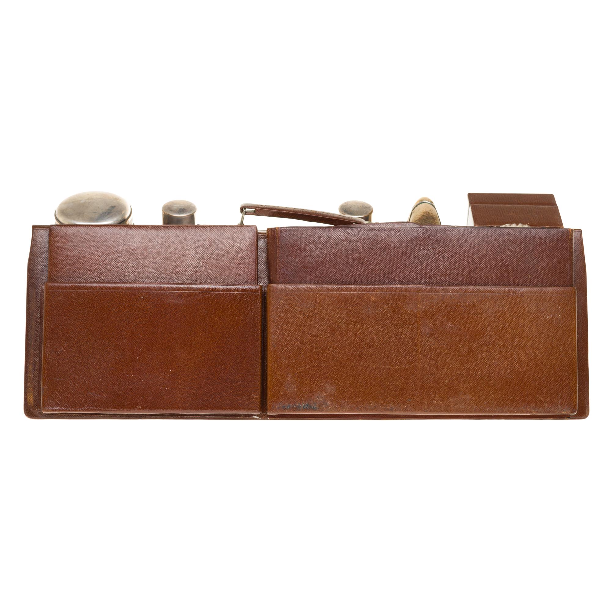 VERY RARE/COLLECTIBLE/ Louis Vuitton Suitcase-Vanity in brown calf 13