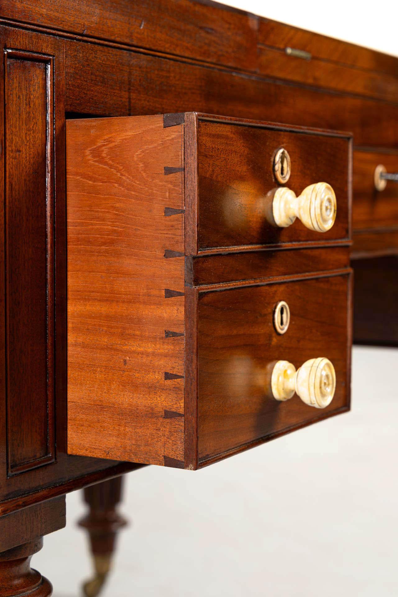 Très rare bureau convertible, bureau d'associé, coiffeuse, début du 19e siècle en vente 7