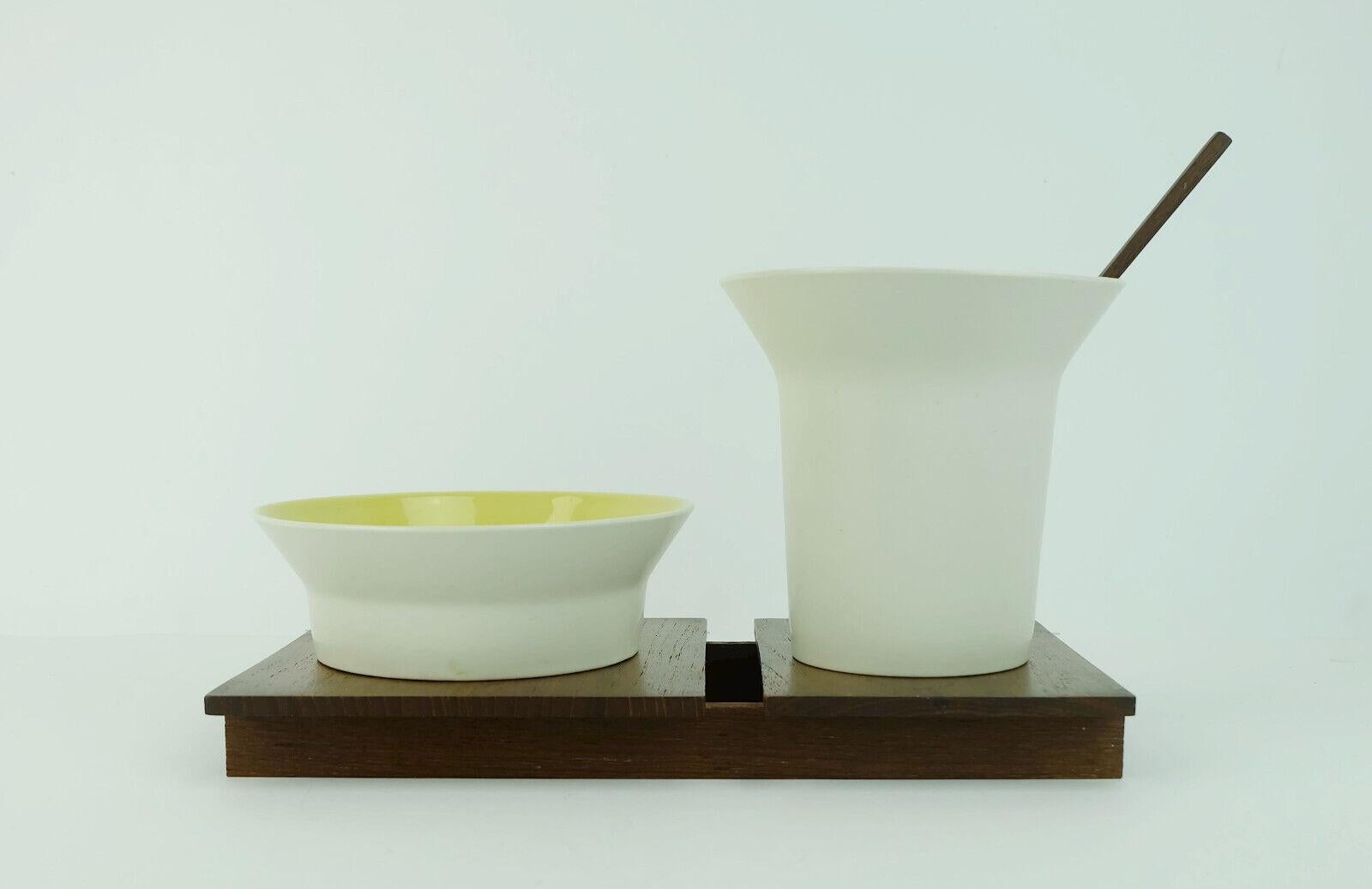 very rare danish modern SERVING SET laurids lonborg ceramic and wood 1960s In Good Condition For Sale In Mannheim, DE