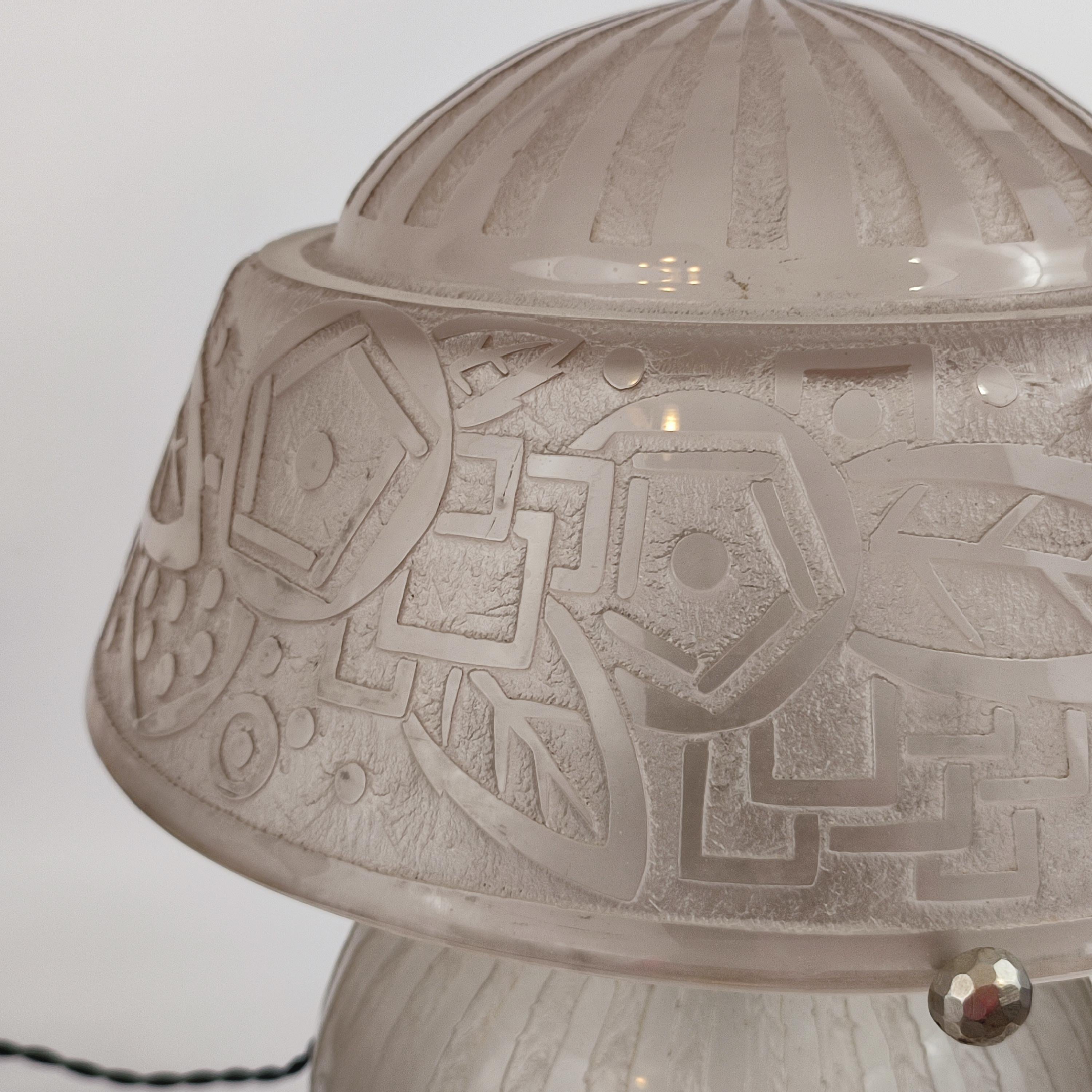 Rarísima lámpara de sobremesa Art Déco Daum Nancy Vidrio en venta