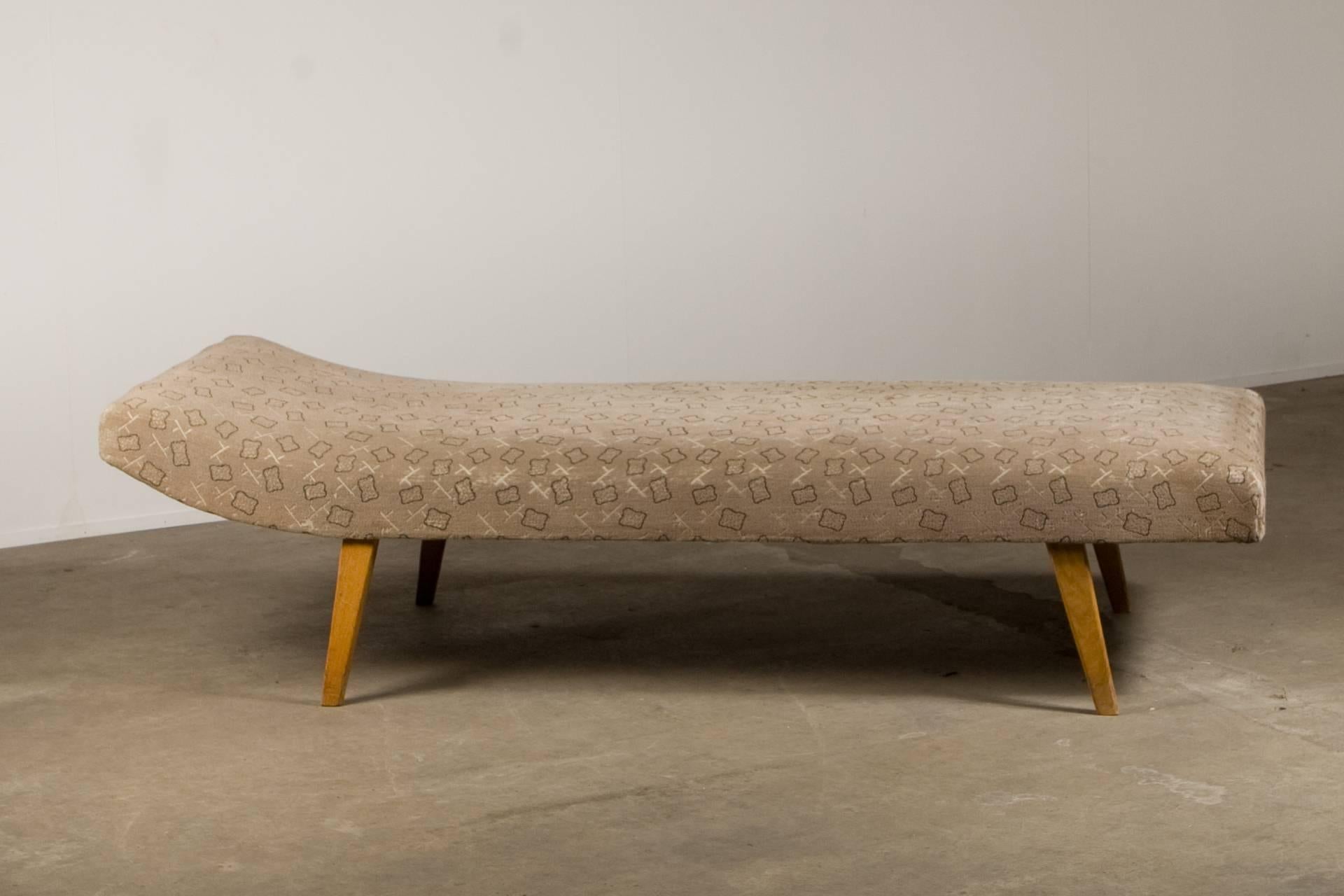Fabric Very Rare Daybed by Theo Ruth for Artifort For Sale