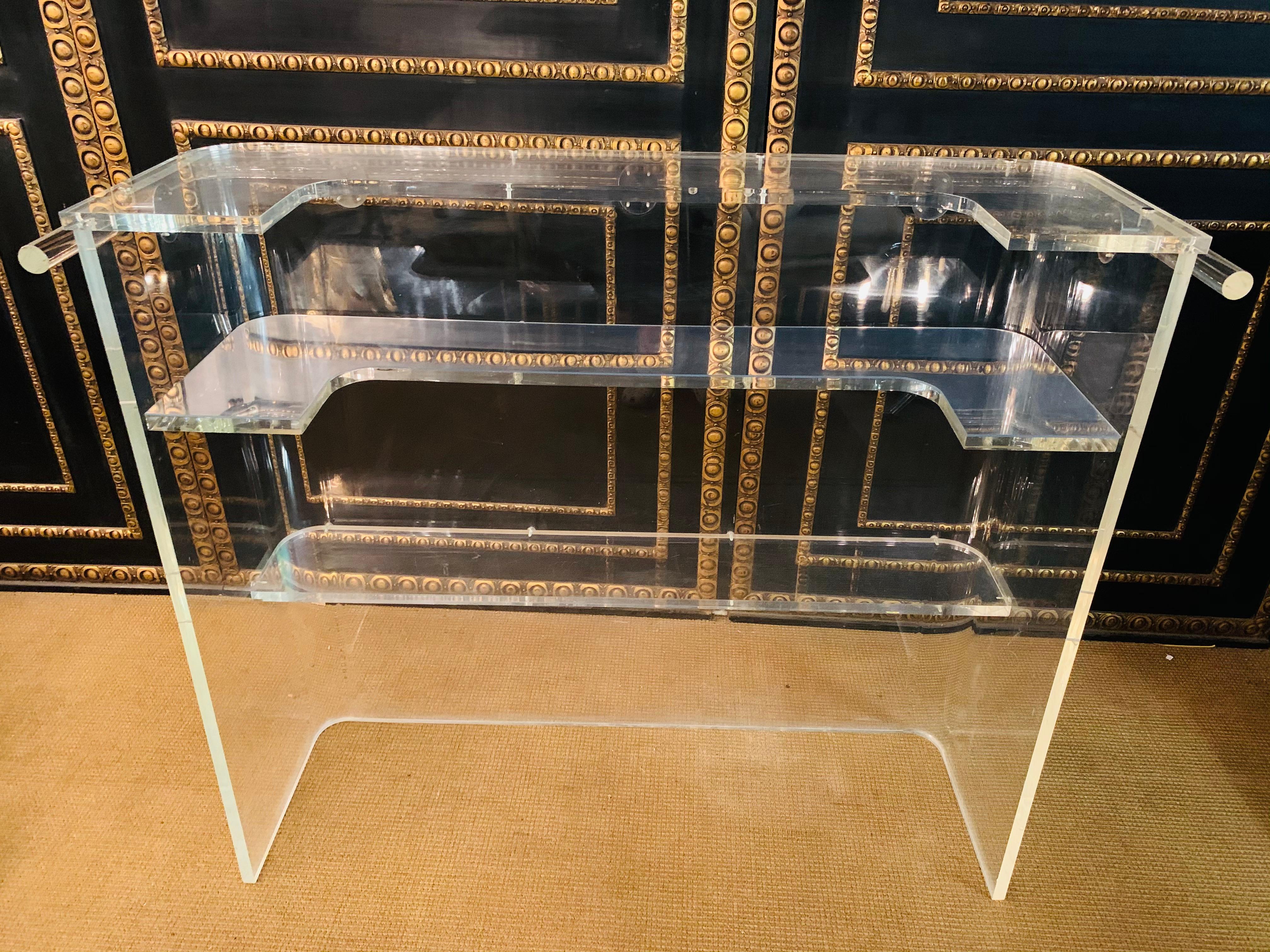 Very Rare Designer Acrylic Bar with 5 Stools Very Heavy 3