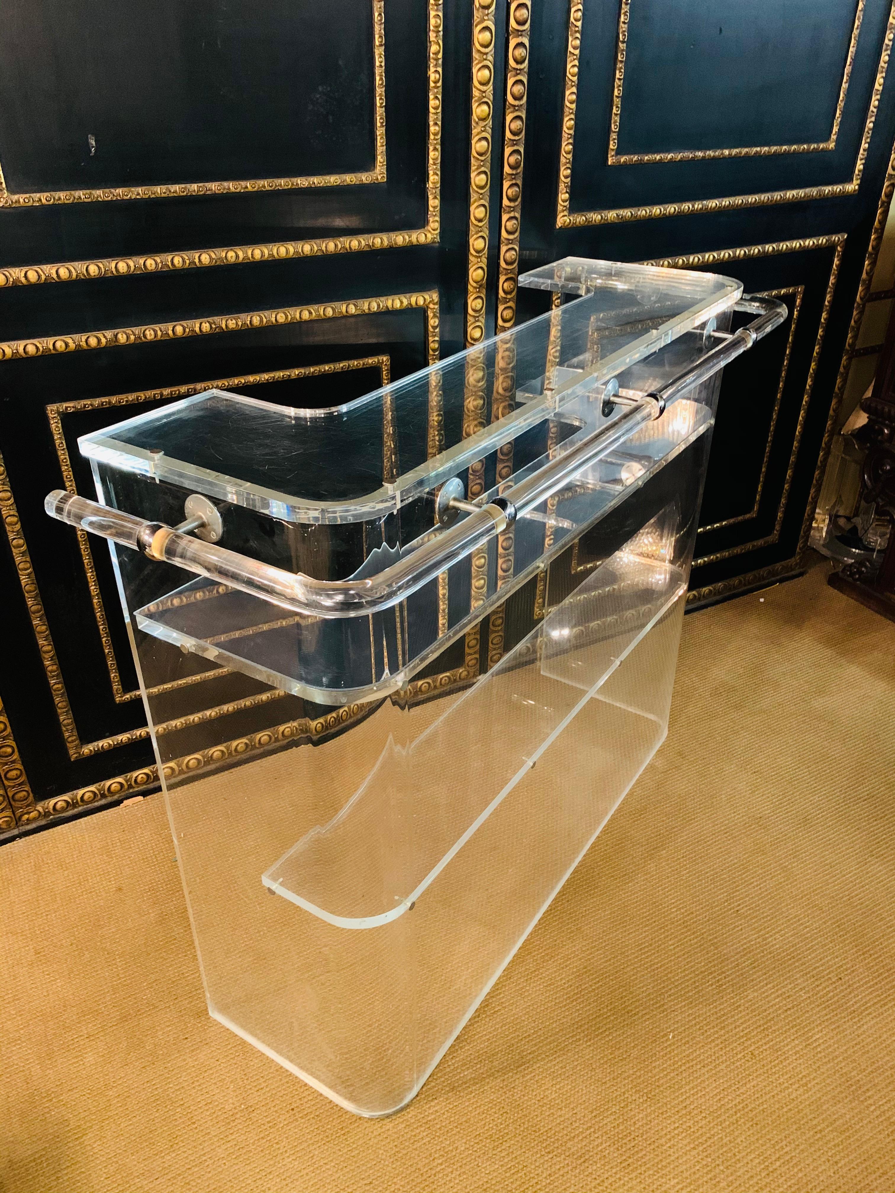 Very Rare Designer Acrylic Bar with 5 Stools Very Heavy In Good Condition In Berlin, DE