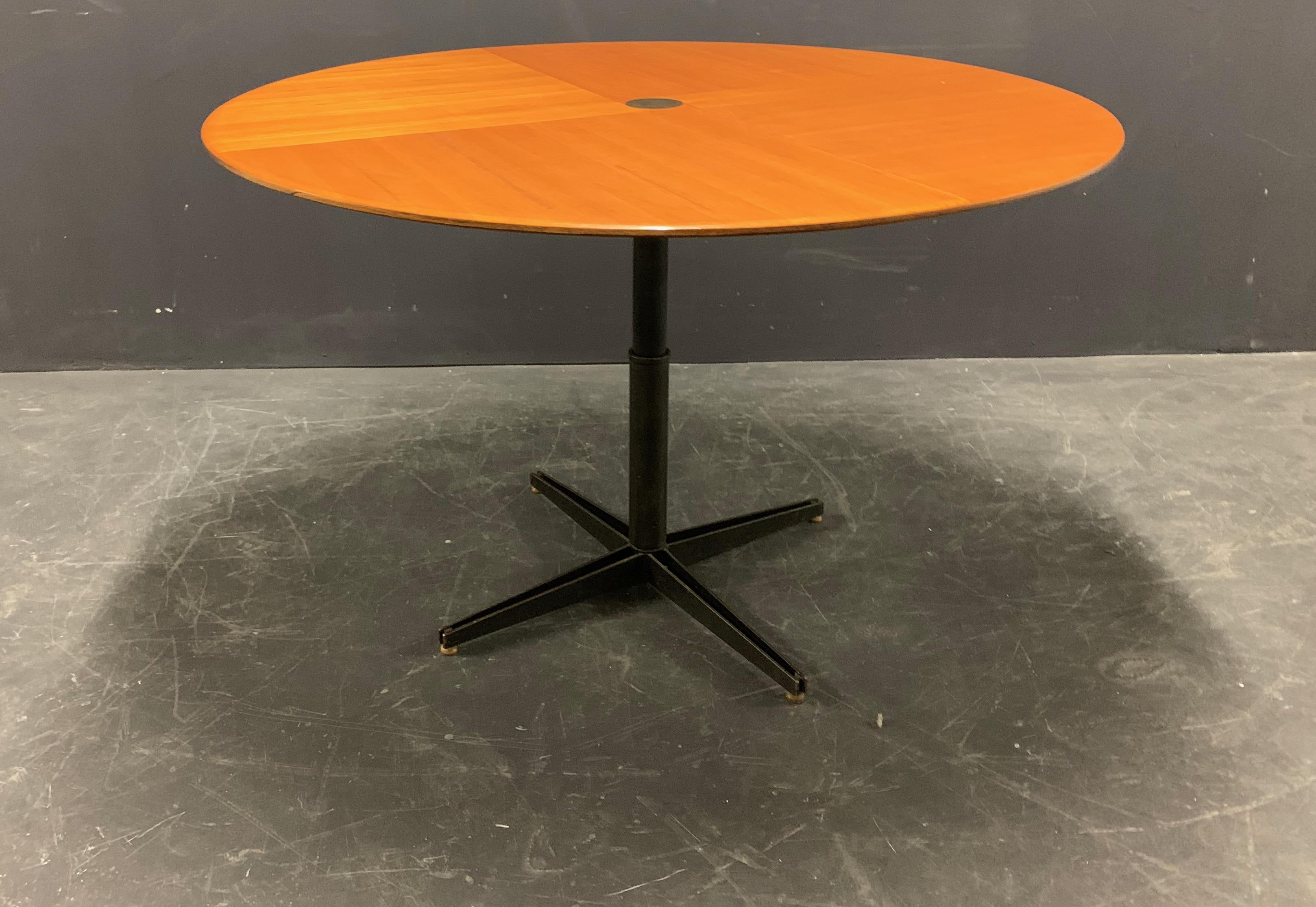 Very Rare Dining or Coffee Table T41 by Osvaldo Borsani For Sale 7