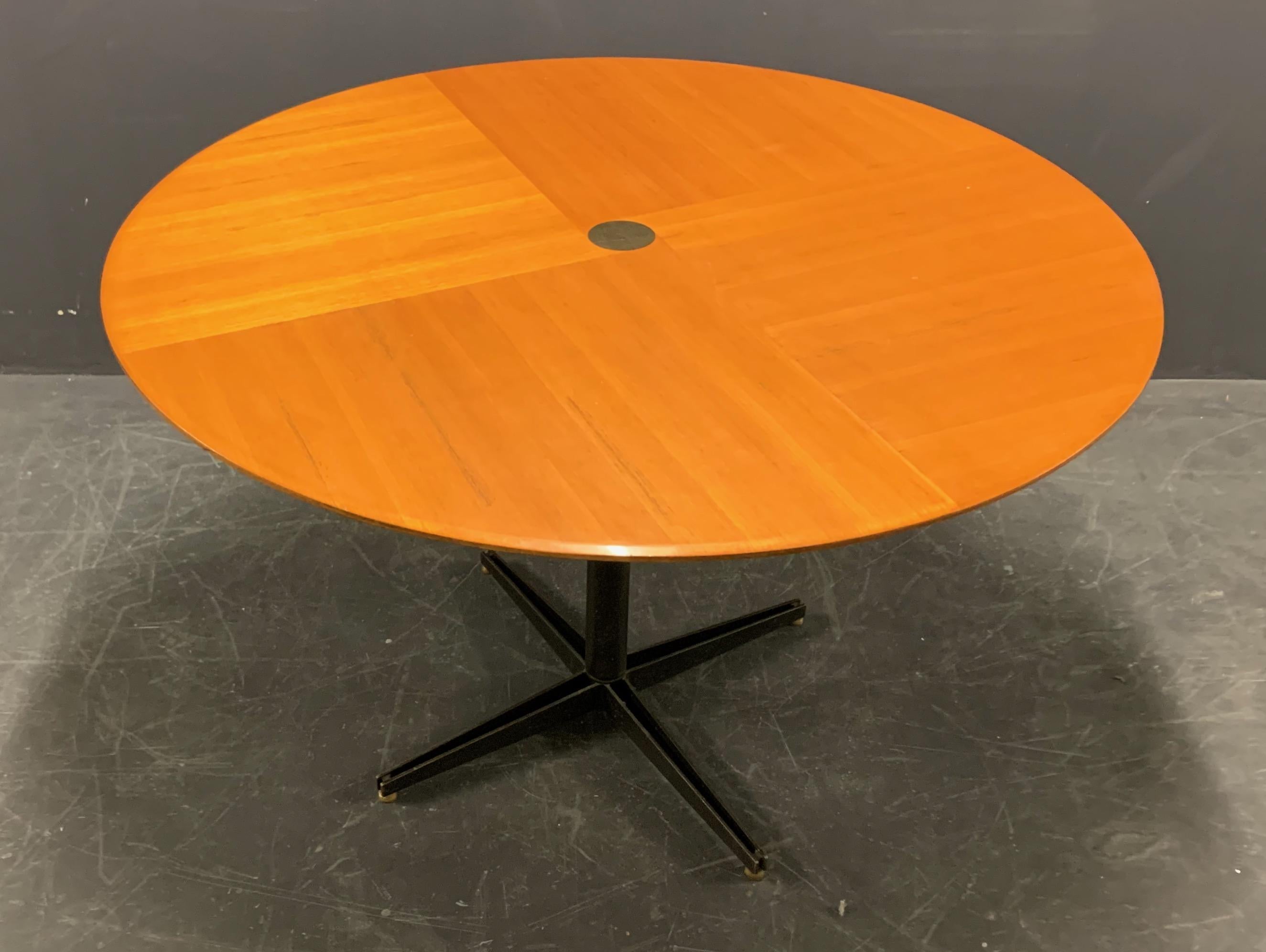 Very Rare Dining or Coffee Table T41 by Osvaldo Borsani For Sale 8