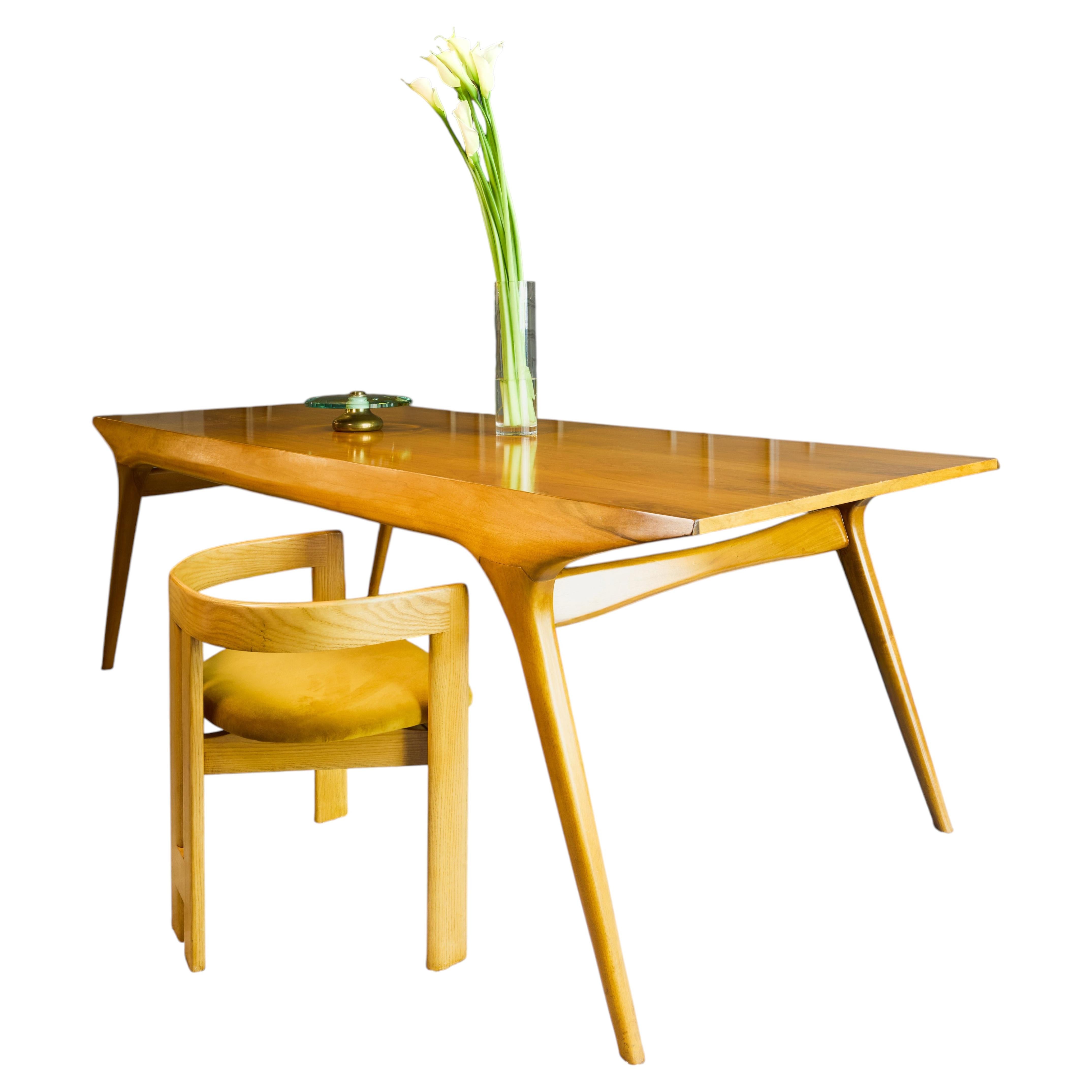 Very rare dinning table by Carlo De Carli For Sale
