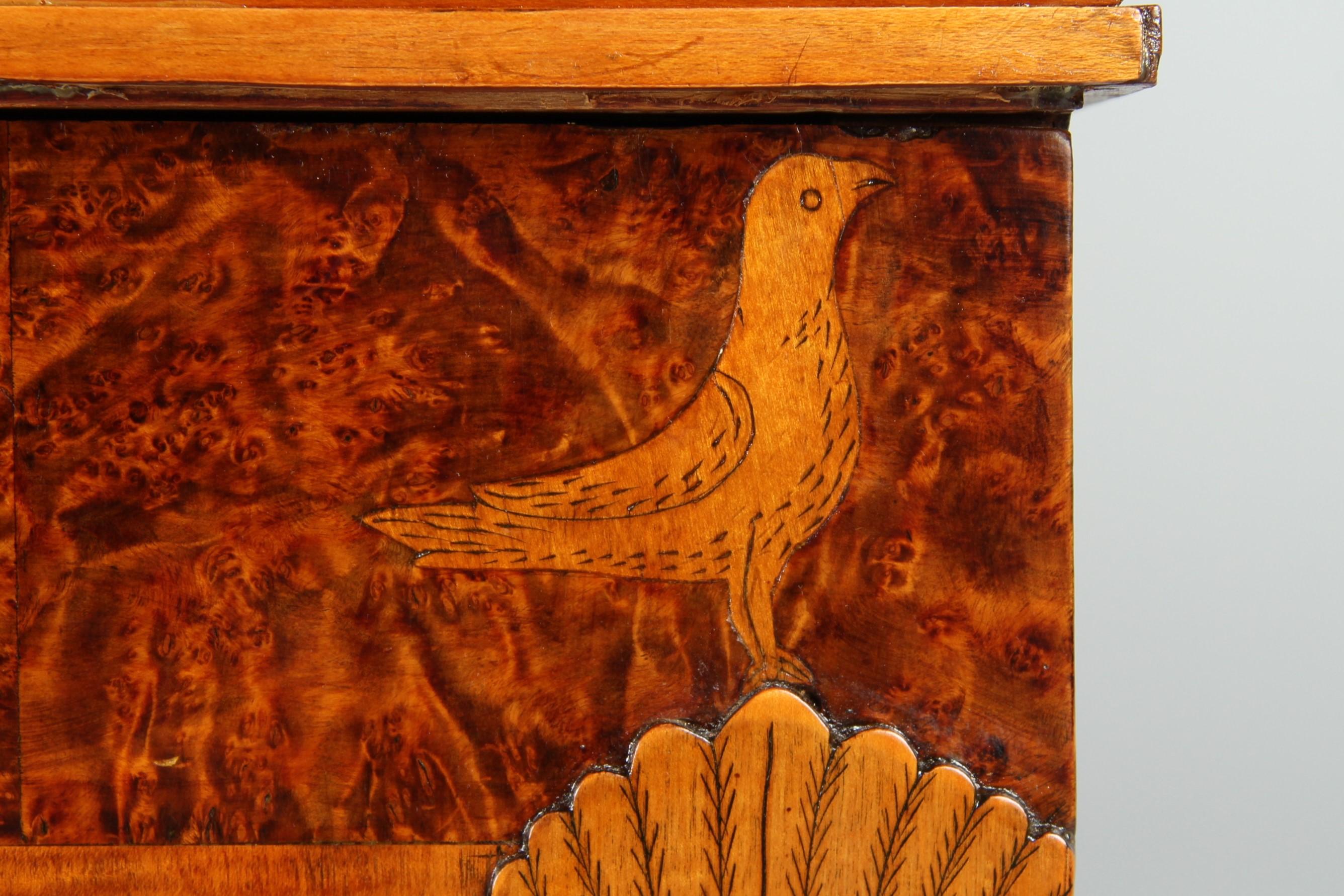 Rarissima cassettiera Biedermeier dei primi del XIX secolo proveniente dal Castello di Carlsruhe in vendita 3
