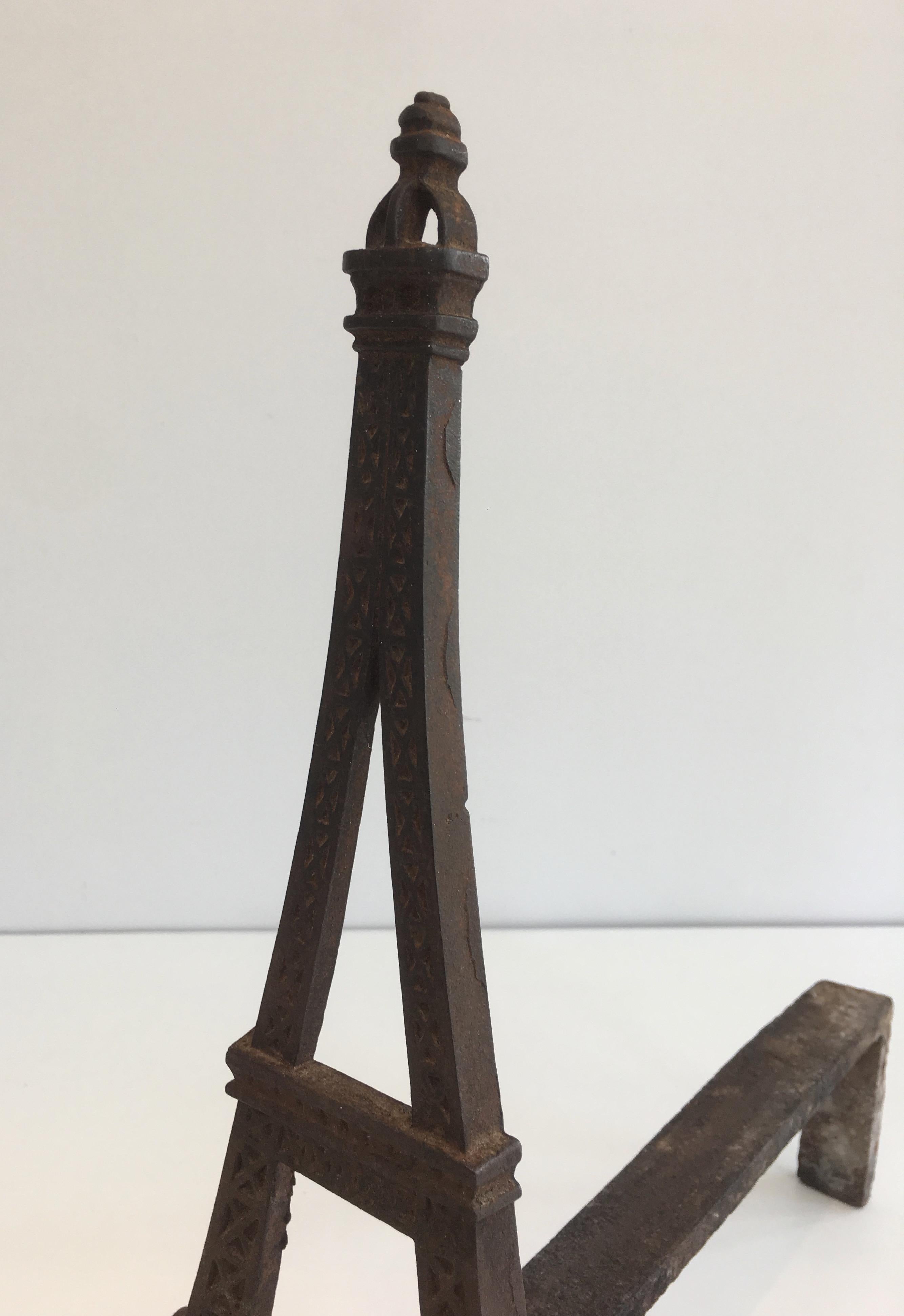 Very Rare Eiffel Tower Cast Iron Andirons, French, circa 1900 In Good Condition For Sale In Marcq-en-Barœul, Hauts-de-France