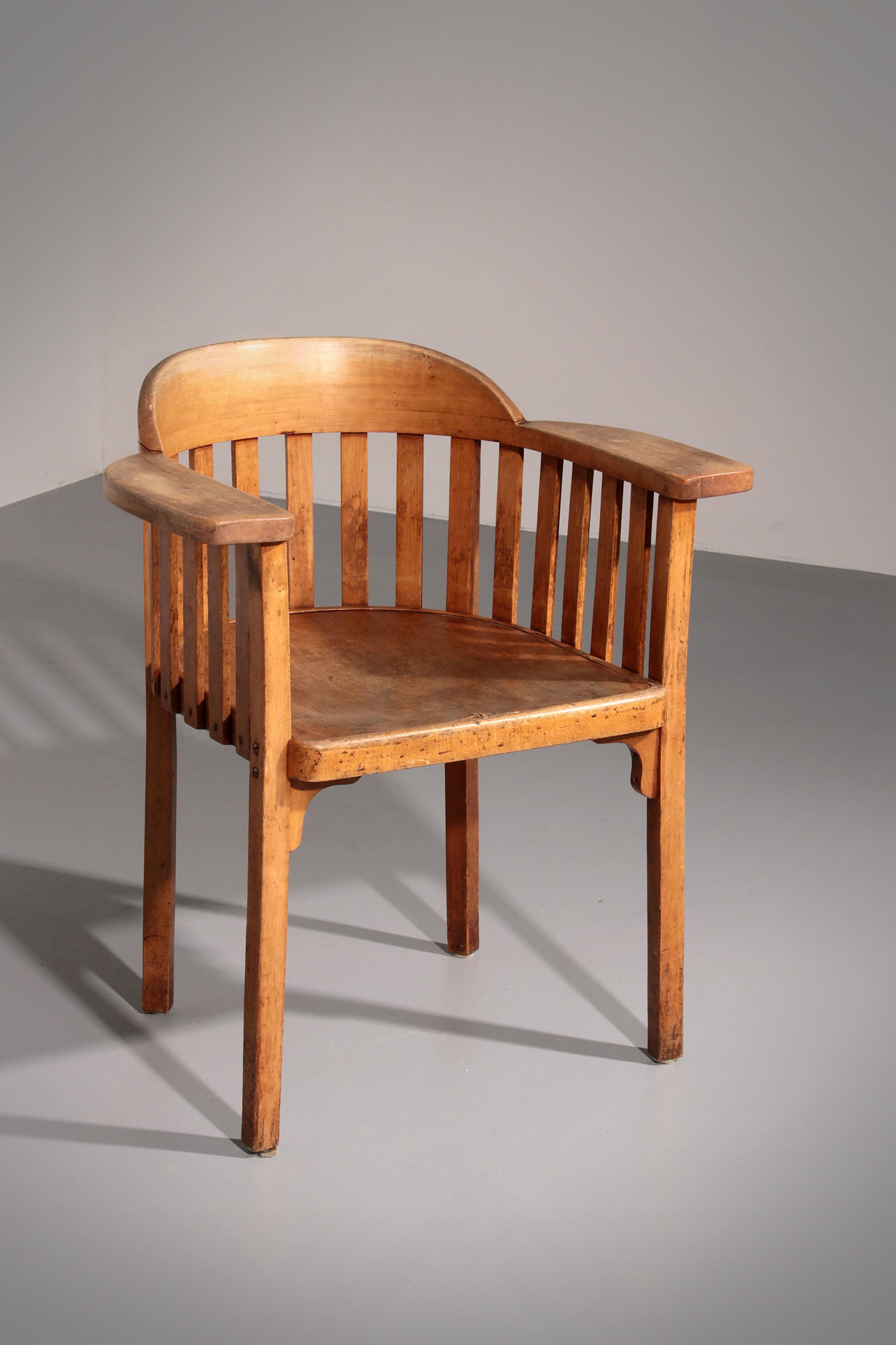 Step into the world of early 20th-century design innovation with the exceptional furniture creations of Josef Hoffmann for J. & J. Kohn. These pieces are not just furniture—they are milestones in the evolution of modern design.

Commissioned by the