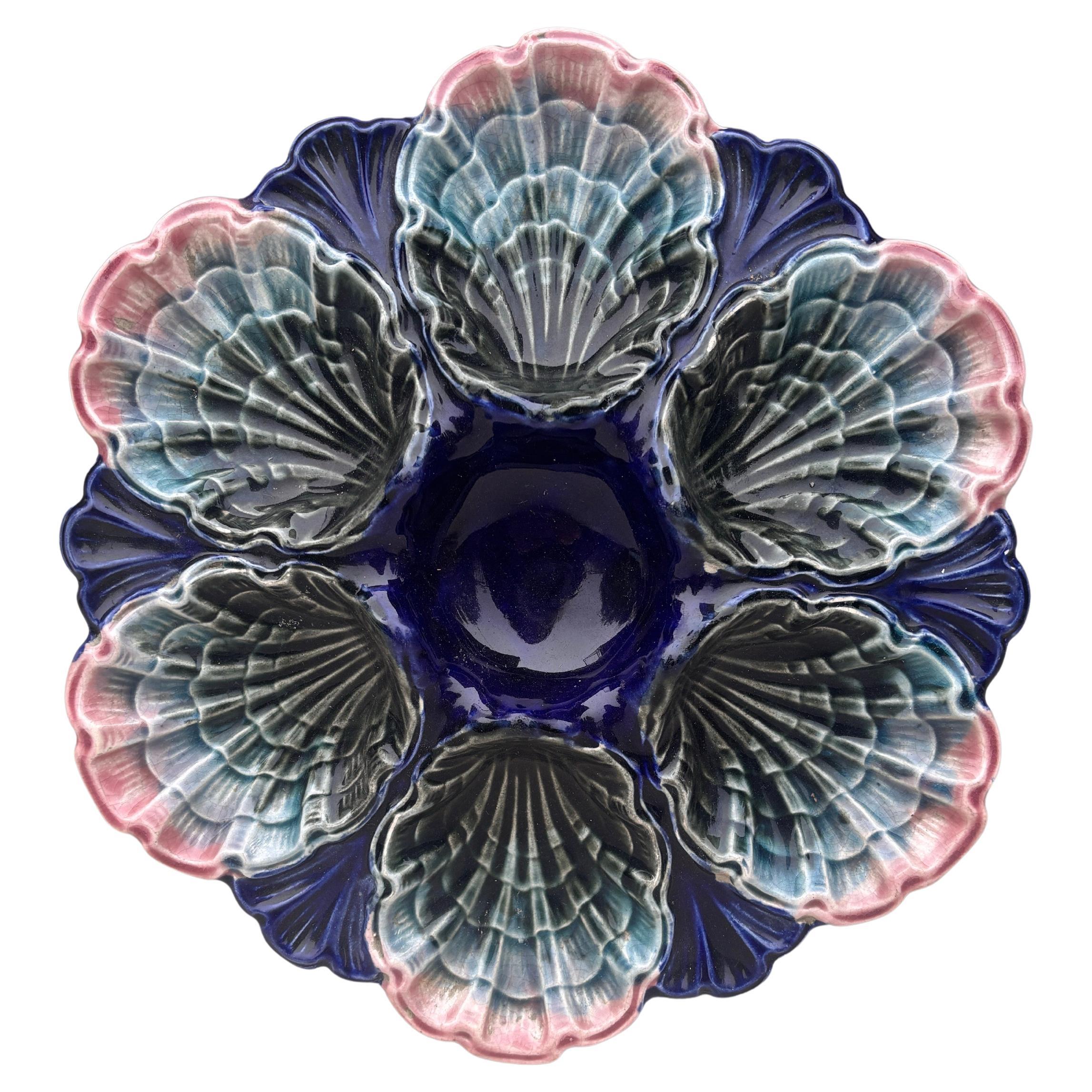 Très rare assiette à huîtres en majolique française Fives-Lille, vers 1890