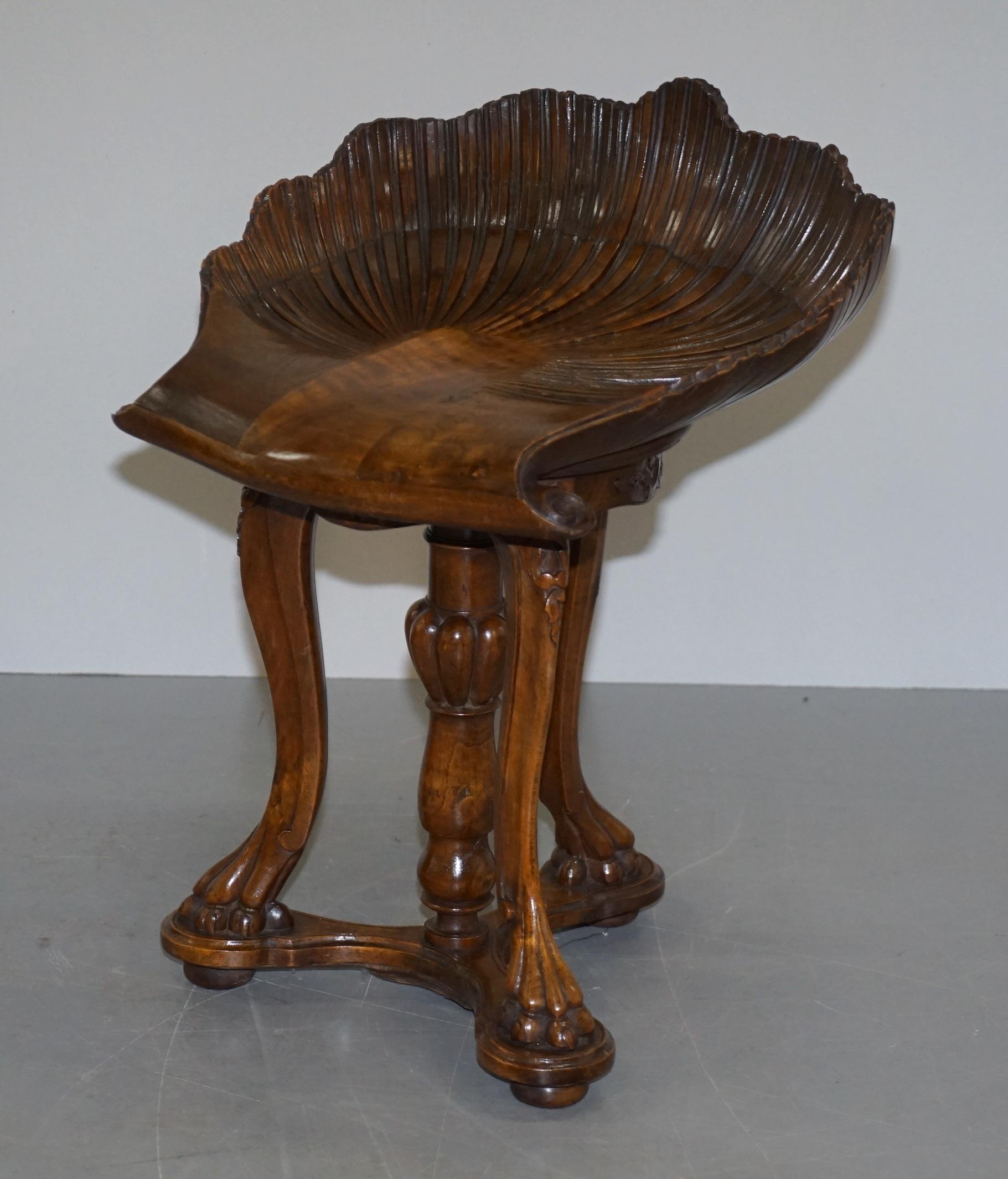 Hand-Crafted Very Rare Fully Restored 19th Century 1880 Italian Venetian Grotto Fantasy Stool