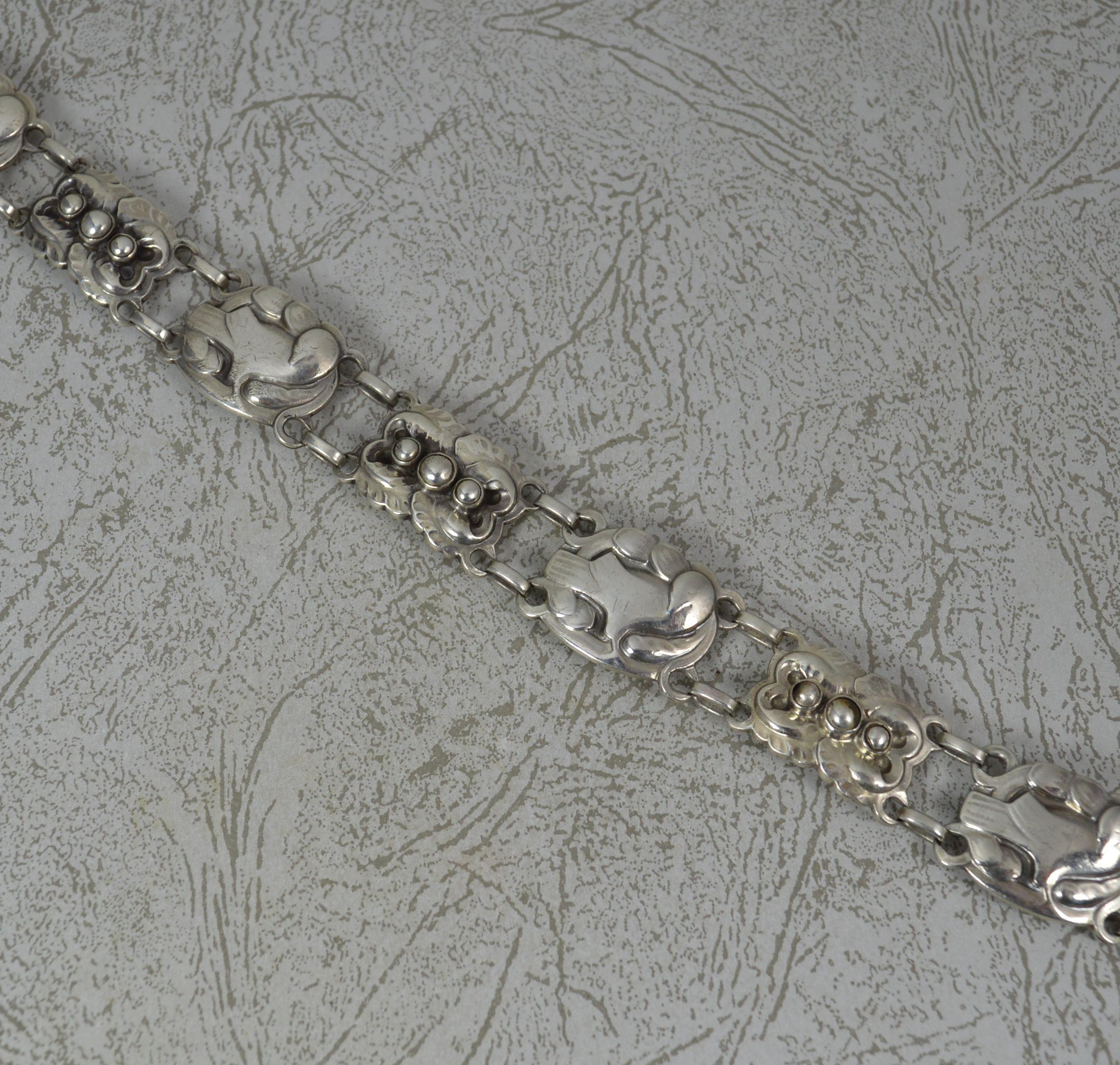 Very Rare Georg Jensen Sterling Silver Dove Bracelet #24 1933-44 In Excellent Condition For Sale In St Helens, GB