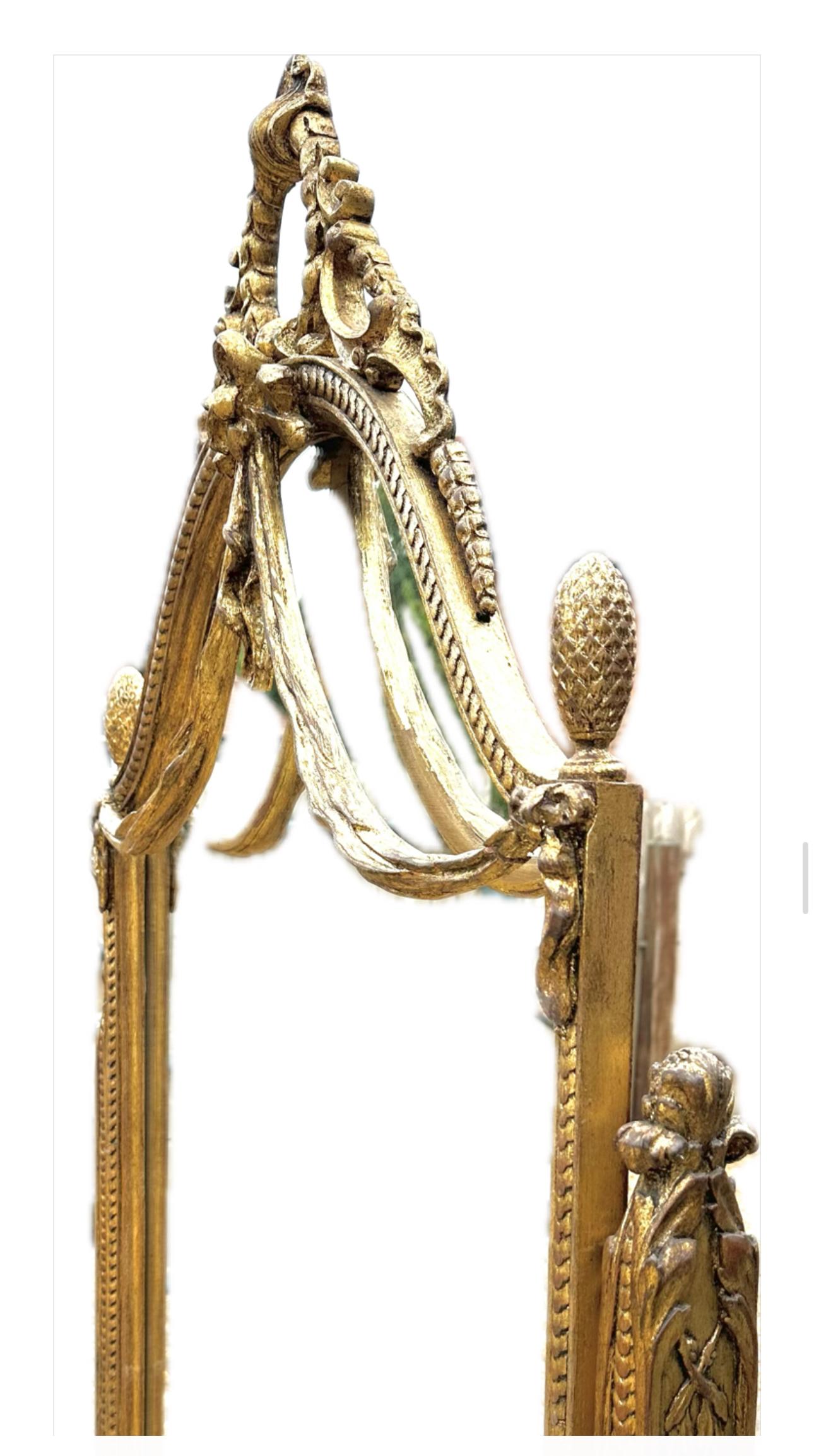 Doré Très rare miroir doré dans le style de Napoléon 111 en vente