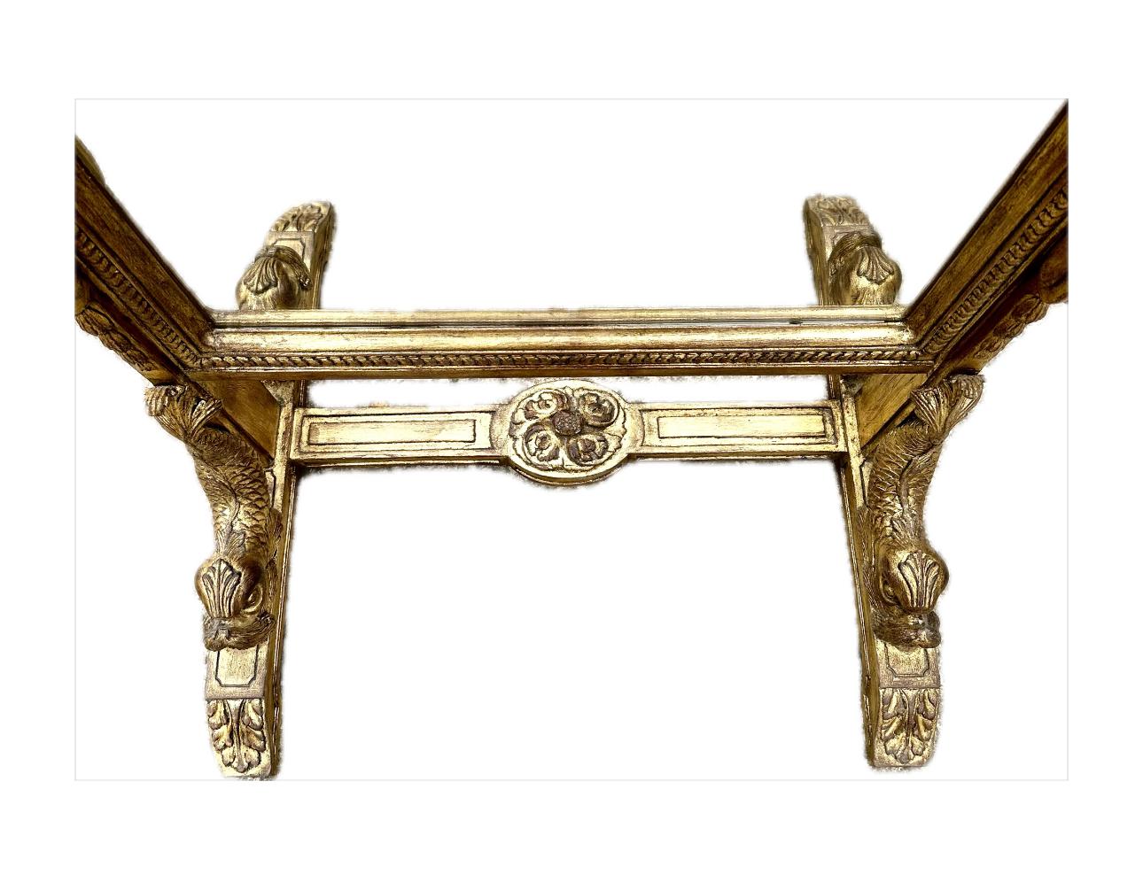 Bois Très rare miroir doré dans le style de Napoléon 111 en vente