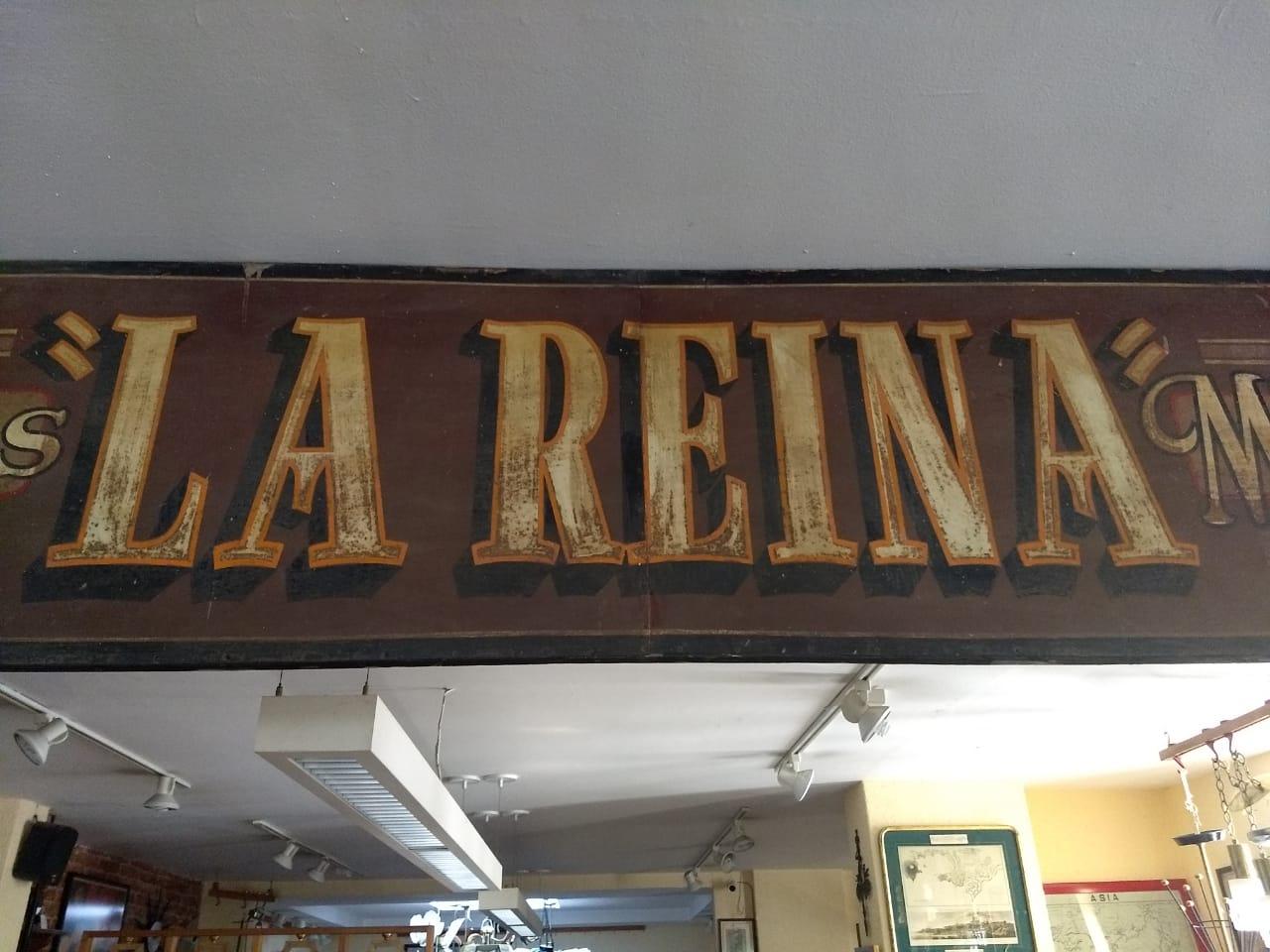 Very Rare Hand Painted Sign on Tin for Mexican Convenience Store from the 1950s In Fair Condition In Mexico, DF