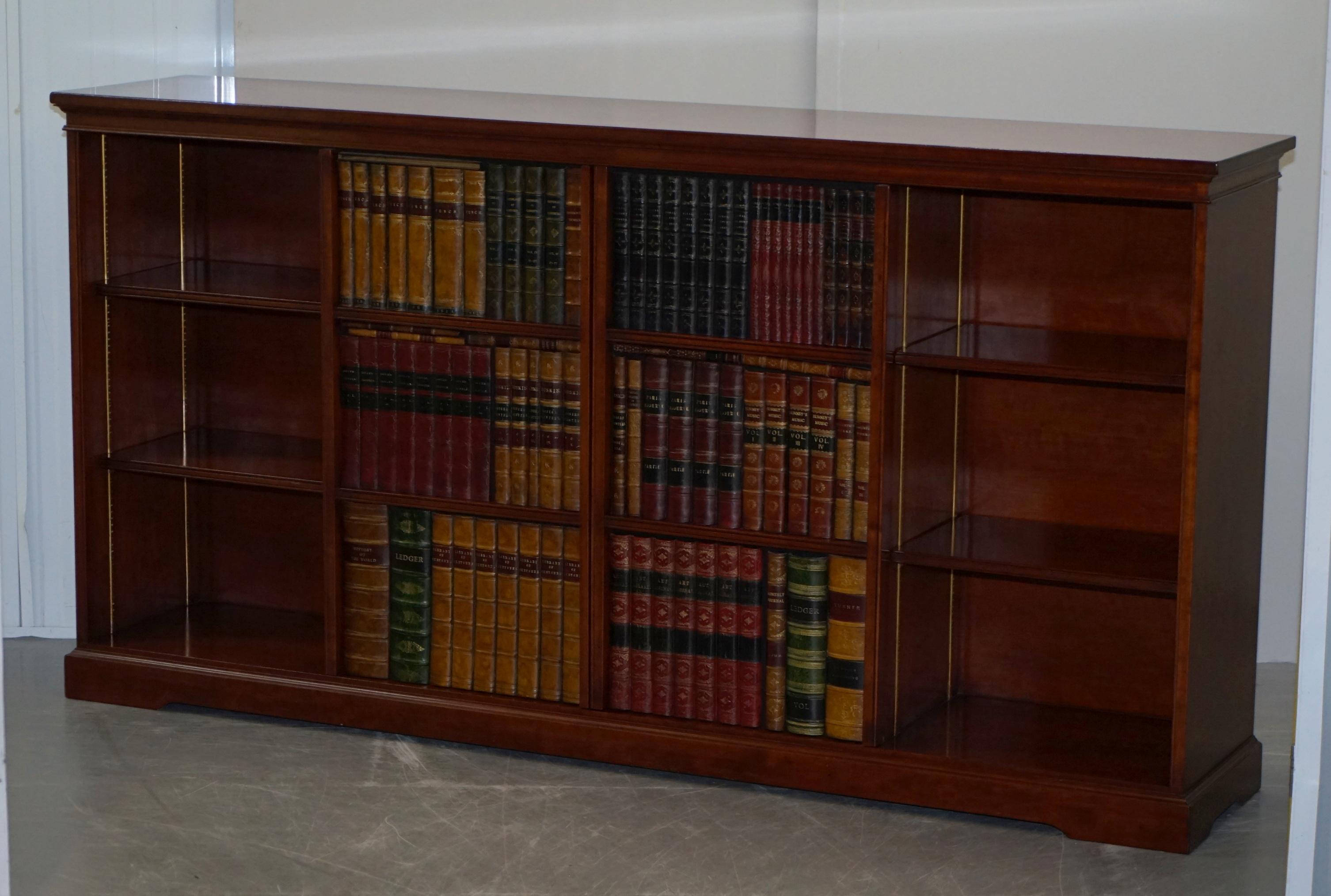 Harrods London Kennedy Hartholz Sideboard TV-Media-Schrank Kunstbücher, sehr selten (Art déco)