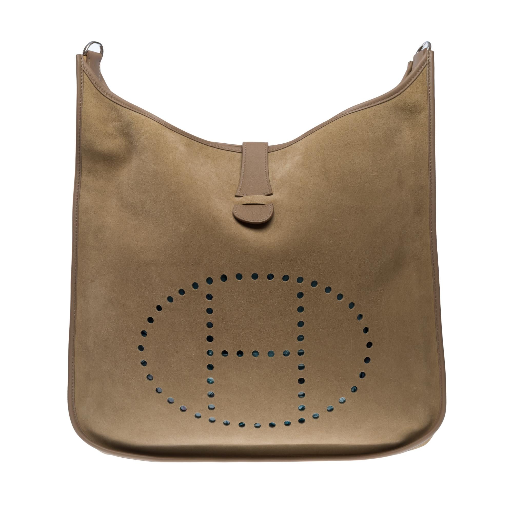 Very Rare Hermès Evelyne TGM shoulder bag in etoupe Doblis suede, SHW In Excellent Condition In Paris, IDF