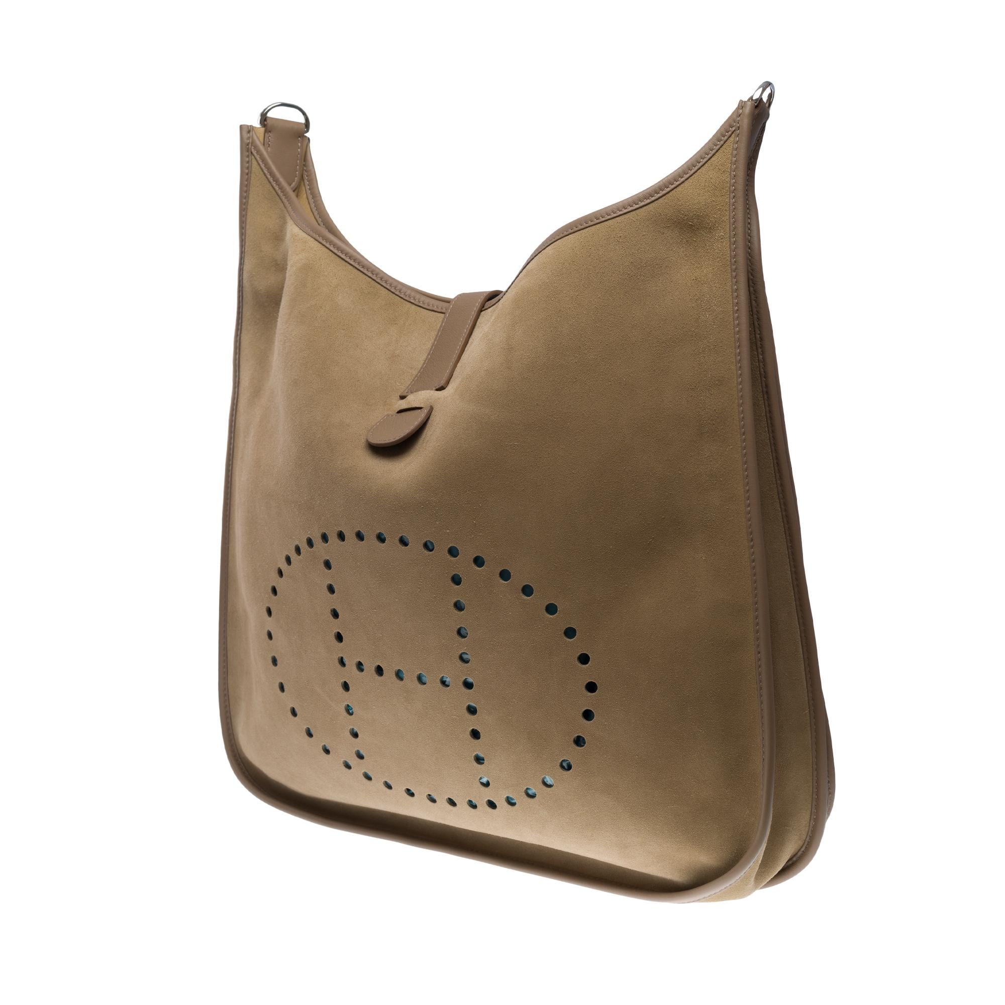 Very Rare Hermès Evelyne TGM shoulder bag in etoupe Doblis suede, SHW 1