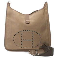 Very Rare Hermès Evelyne TGM shoulder bag in etoupe Doblis suede, SHW