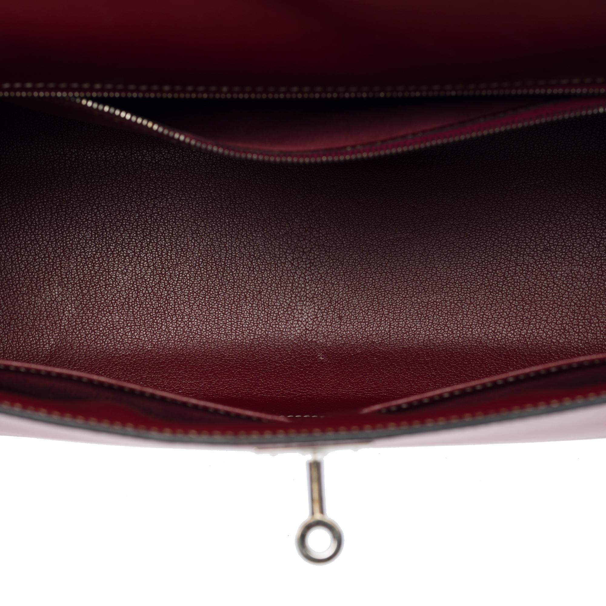 Very Rare Hermès Kelly 32 sellier handbag strap in Rouge H Chamonix leather, SHW 3