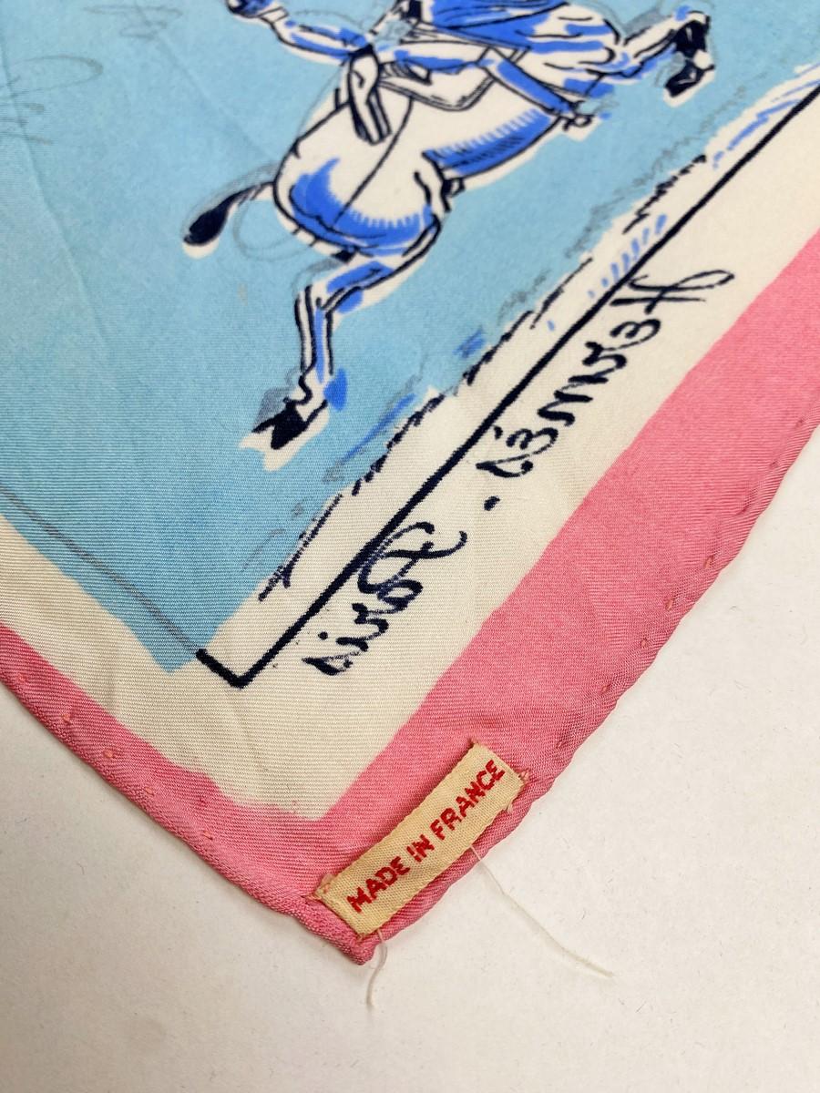 Très rare écharpe Hermès nommée 