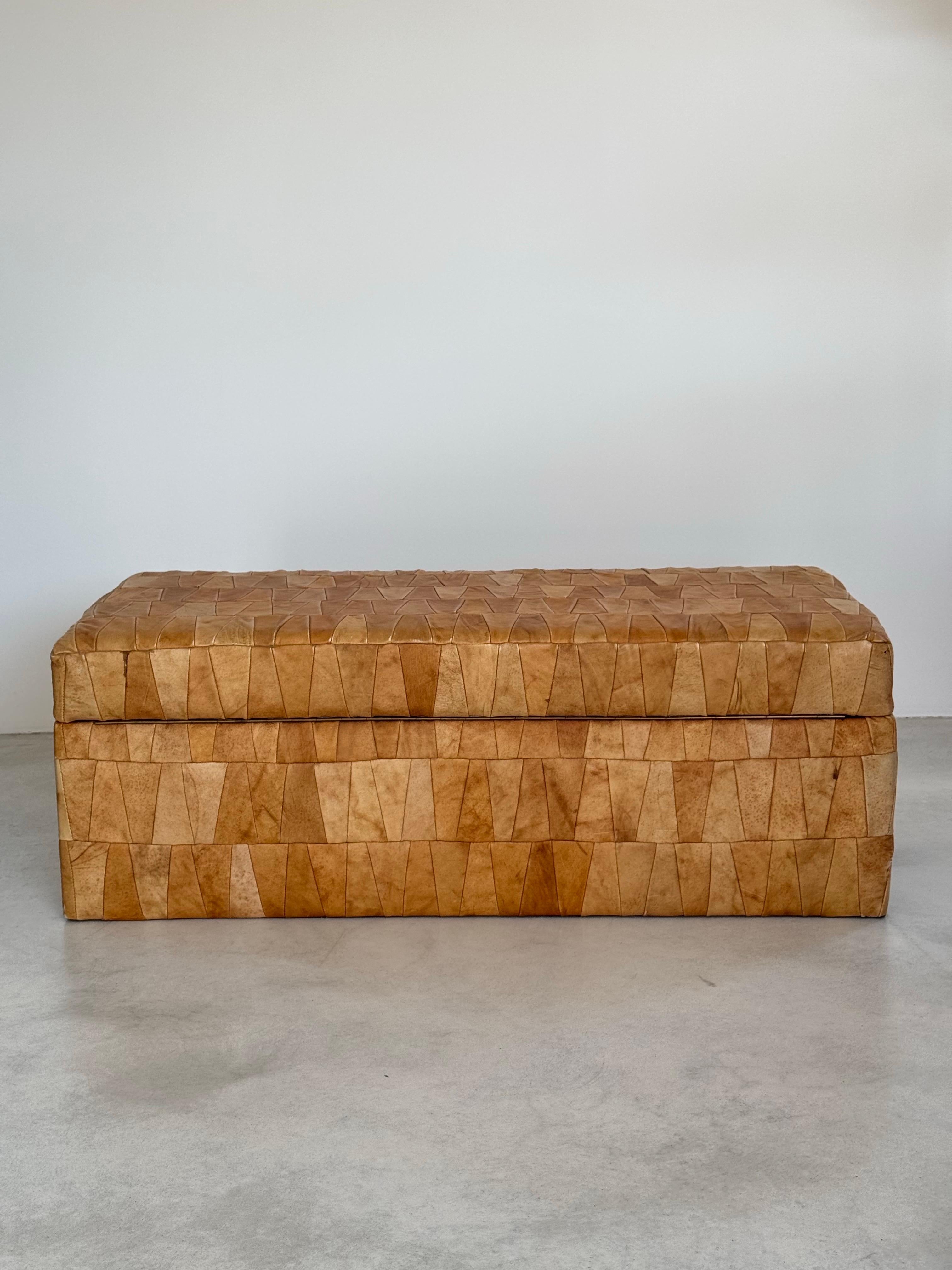 Very Rare Huge Design 1970s De Sede Leather Patchwork Storage Ottoman 4