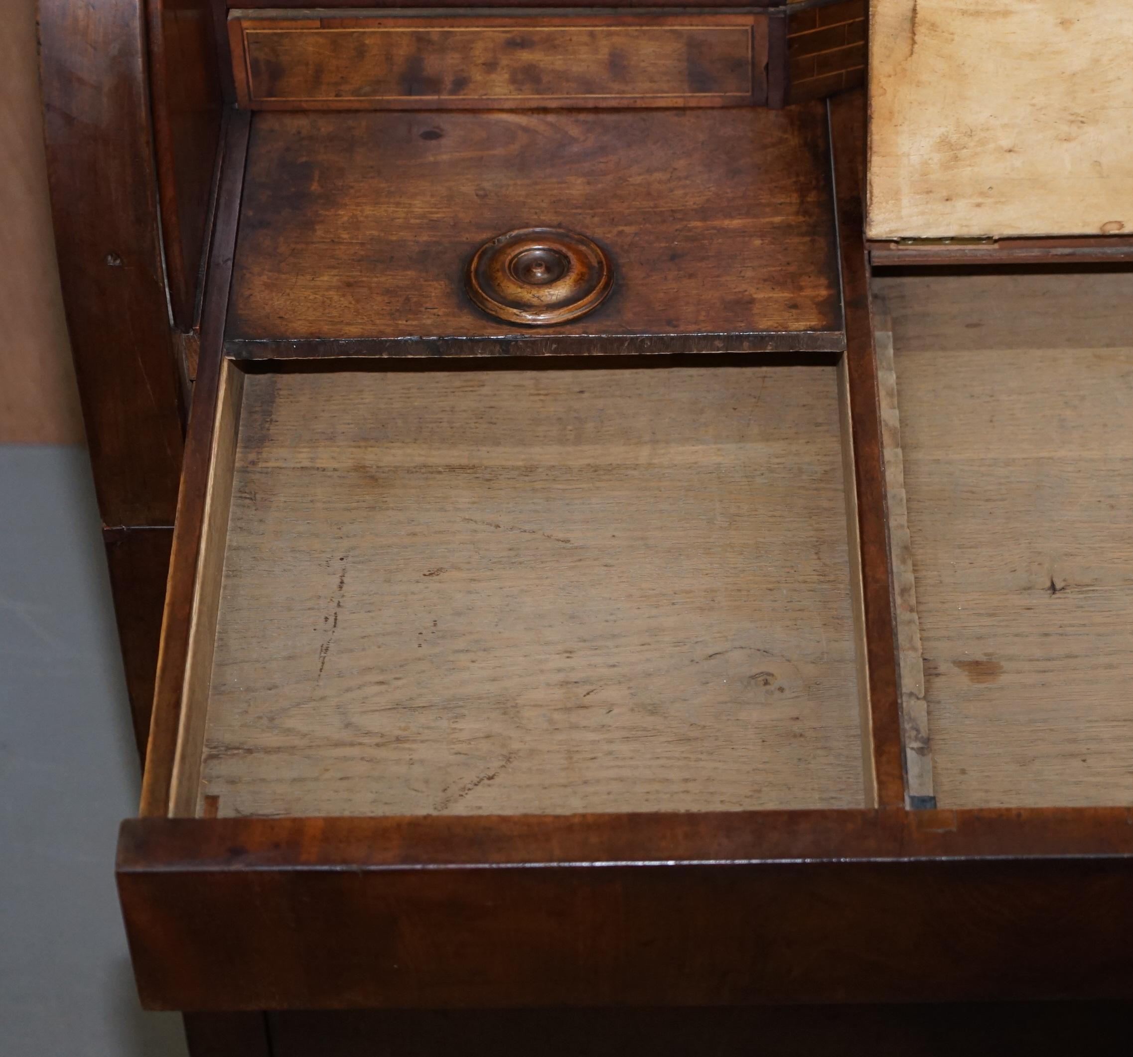 Très rare bureau bibliothèque cylindrique italien en bois de feuillus avec photos à voir en vente 9