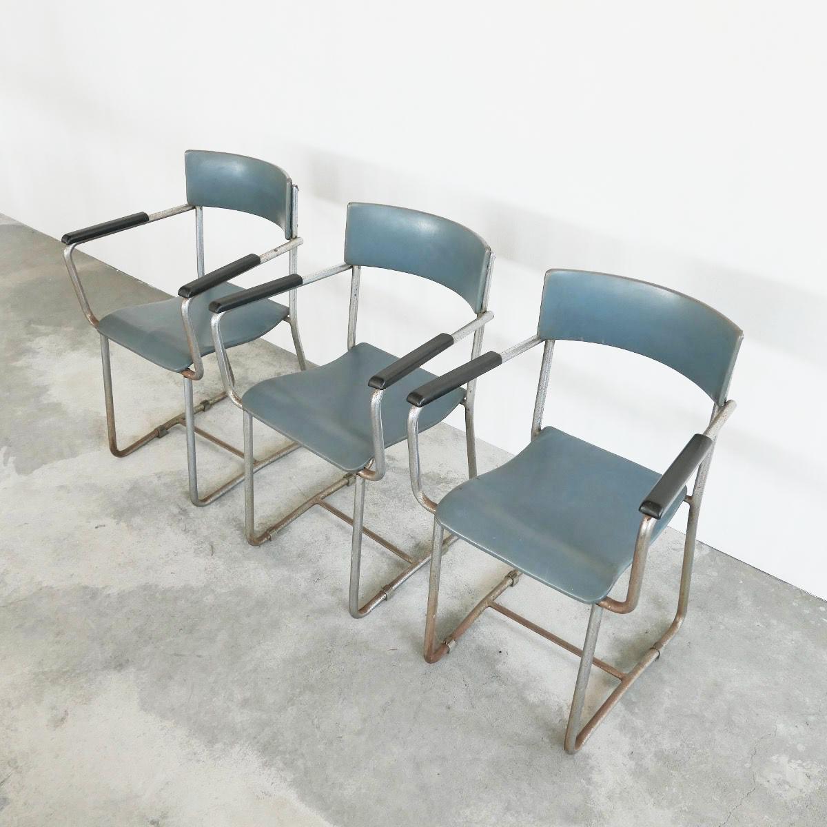 Bauhaus Very Rare Jan van Ettinger for D3 Tubular Armchair 1930s Set of 3 For Sale