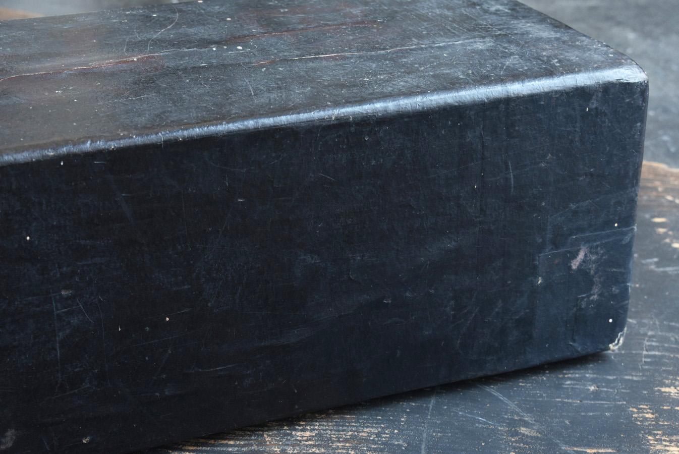 Very Rare Japanese Antique Paper-Clad Wooden Box / 1868-1920 / Small Storage Box For Sale 1