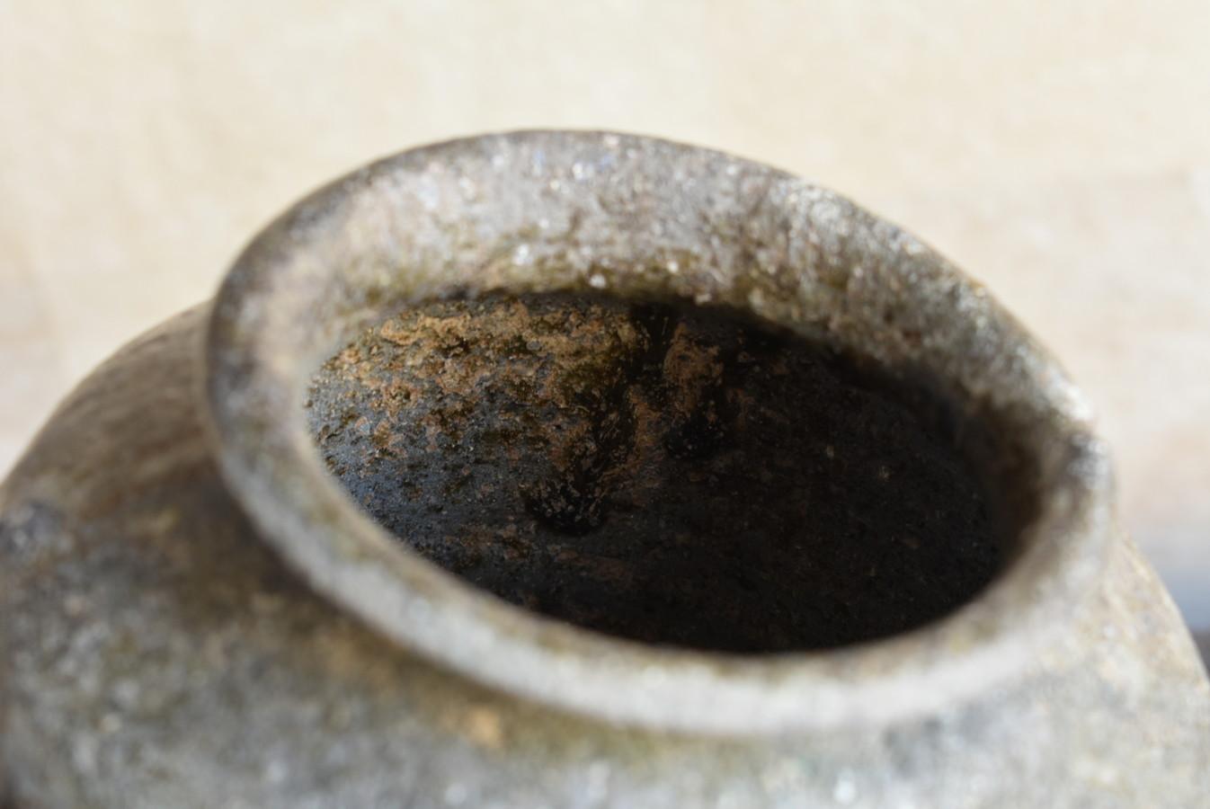 Very Rare Japanese Antique Pottery Jar/Beautiful Glaze/Wabisabi Vase/10th-11th For Sale 4