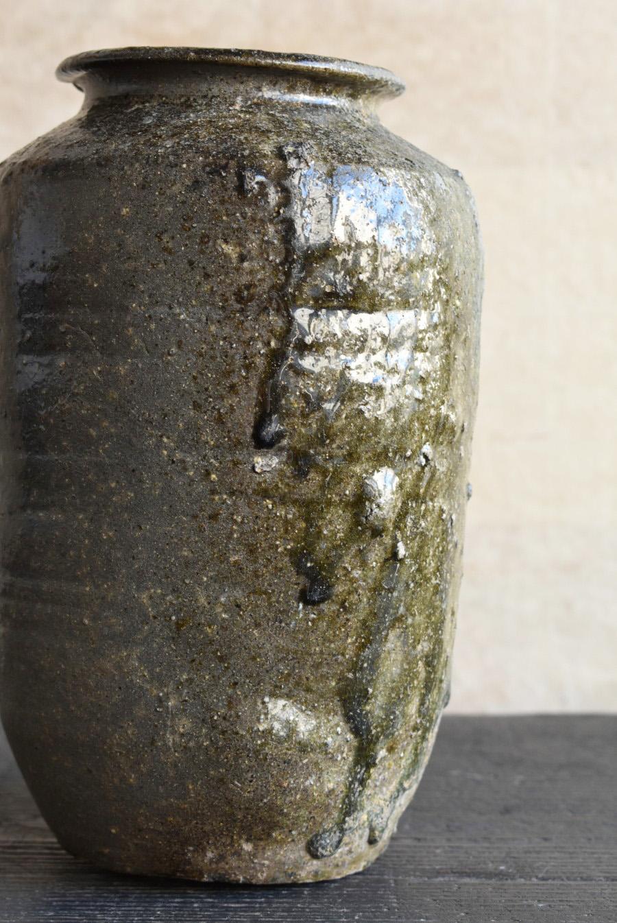 Seltenes japanisches antikes Keramikgefäß/Schöne Glasur/Wabisabi-Vase/10th-11th im Angebot 4