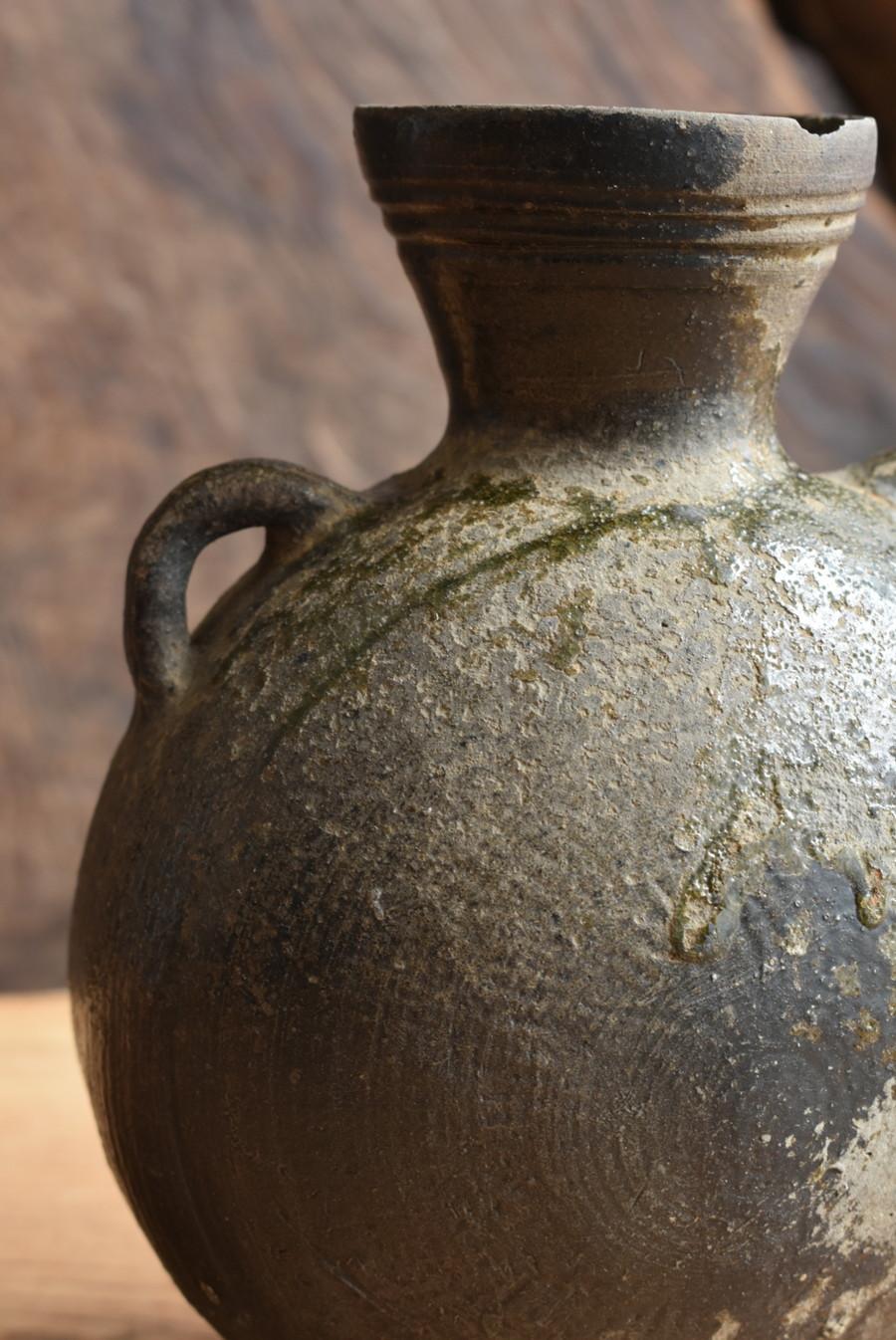 Very rare Japanese antique pottery jar/beautiful natural glaze/wall hanging vase 1