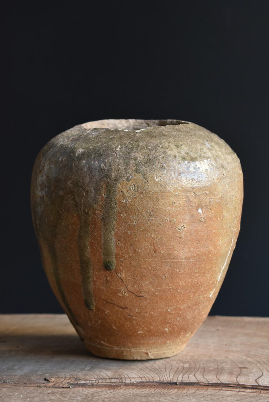 18th Century and Earlier Very Rare Japanese Antique Pottery Small Jar/1200-1400/Beautiful Natural Glaze For Sale