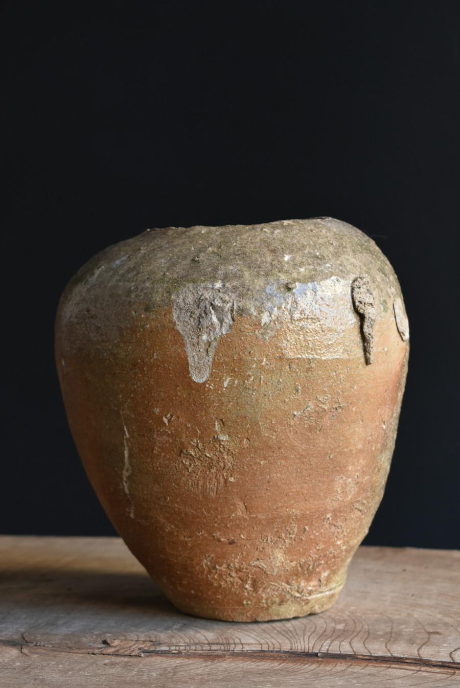 XVIIIe siècle et antérieur Petit pot en poterie japonaise ancienne très rare/1200-1400/beautiful natural glaze/ en vente