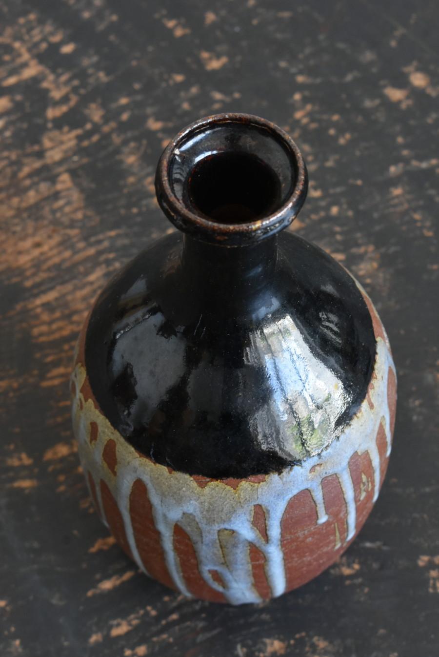 Very Rare Japanese Pottery Sake Bottle / 'Goto Ware' / 1800s / Edo Period 4
