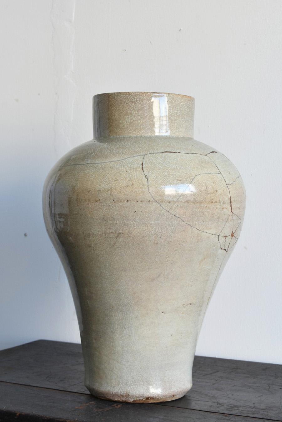 Very Rare Korean Antique White Porcelain Jar / Wasabi-Sabi Vase/Joseon Dynasty 3