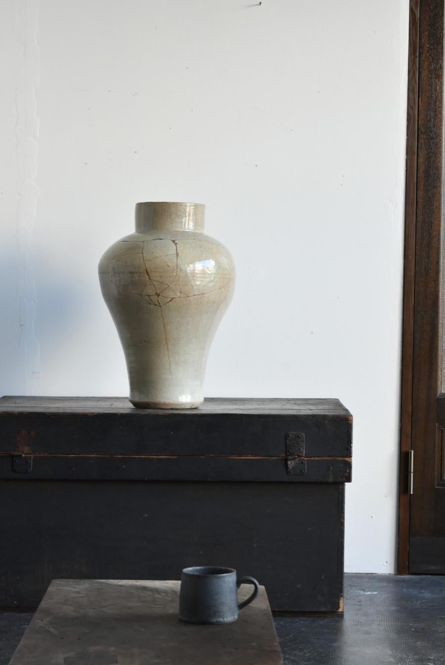 Very Rare Korean Antique White Porcelain Jar / Wasabi-Sabi Vase/Joseon Dynasty 11