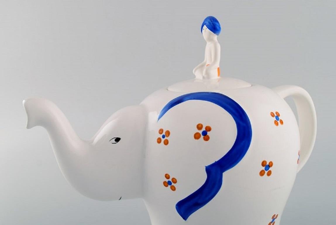 Sehr seltene Lisa Larson „Elephant-Teekanne“ aus ihrem eigenen Werkstatt im Zustand „Hervorragend“ im Angebot in Copenhagen, DK