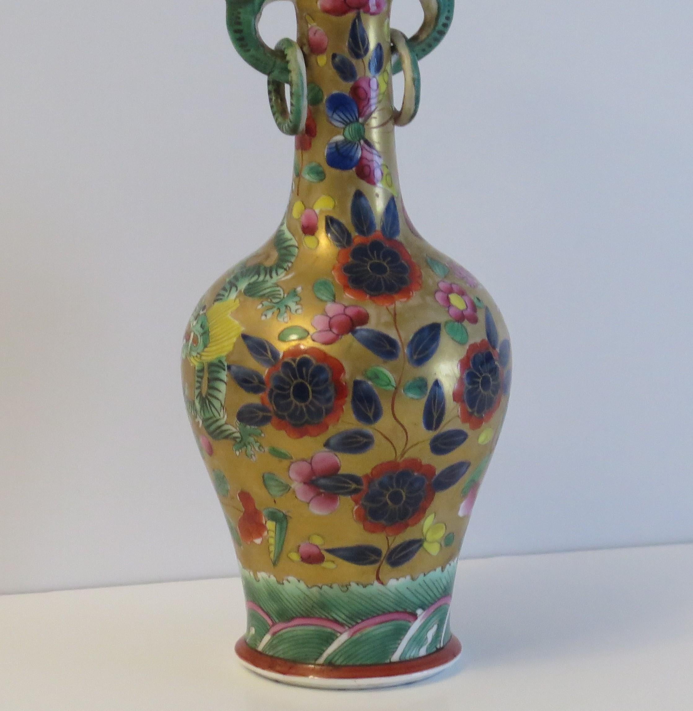 Glazed Very Rare Mason's Ironstone Bottle Vase in Chinese Dragon Pattern, circa 1820 For Sale