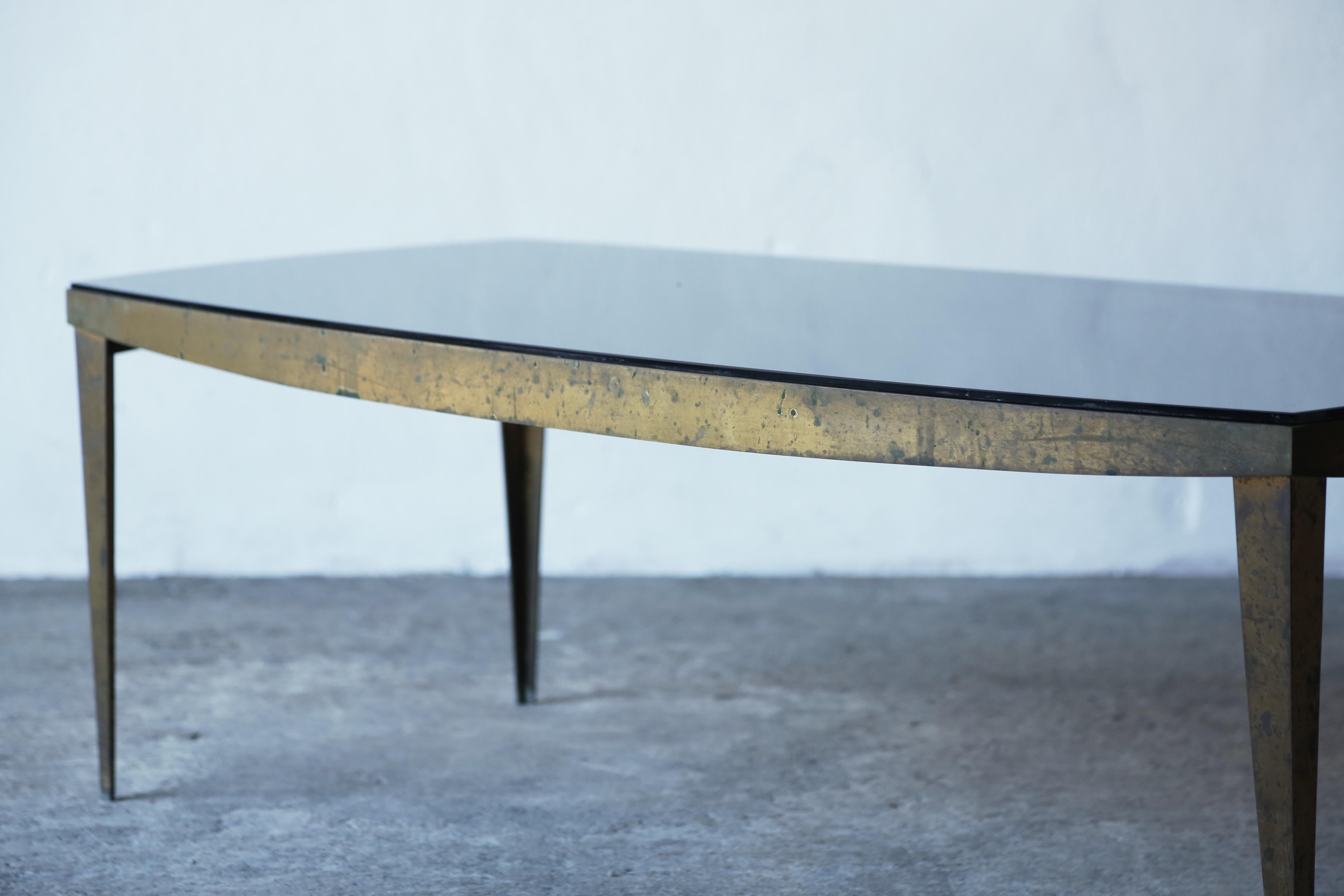 Seltener Max Ingrand Modell 2352 Couchtisch, Fontana Arte, Italien, 1960er Jahre im Zustand „Gut“ im Angebot in LEWES, GB