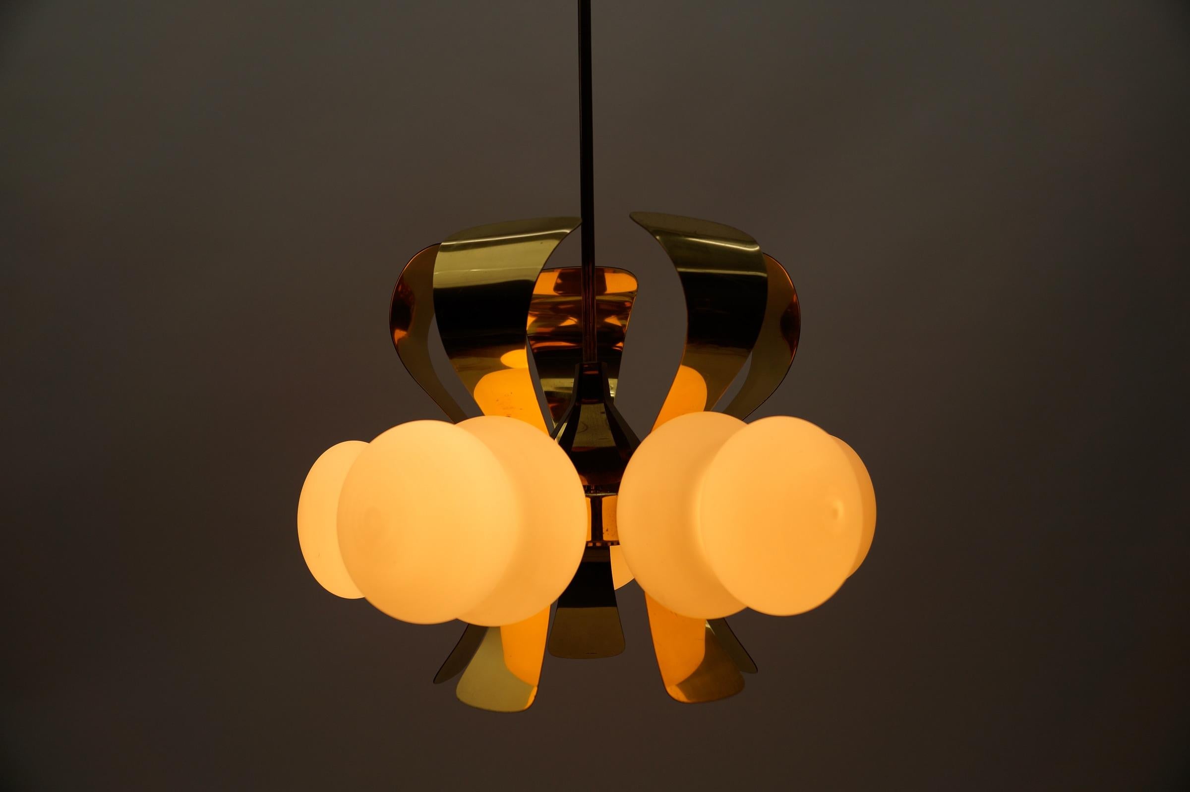 German Very Rare Mid-Century Modern 5-Arm Orbit Lamp in Gold and Opaline Glass, 1960s For Sale
