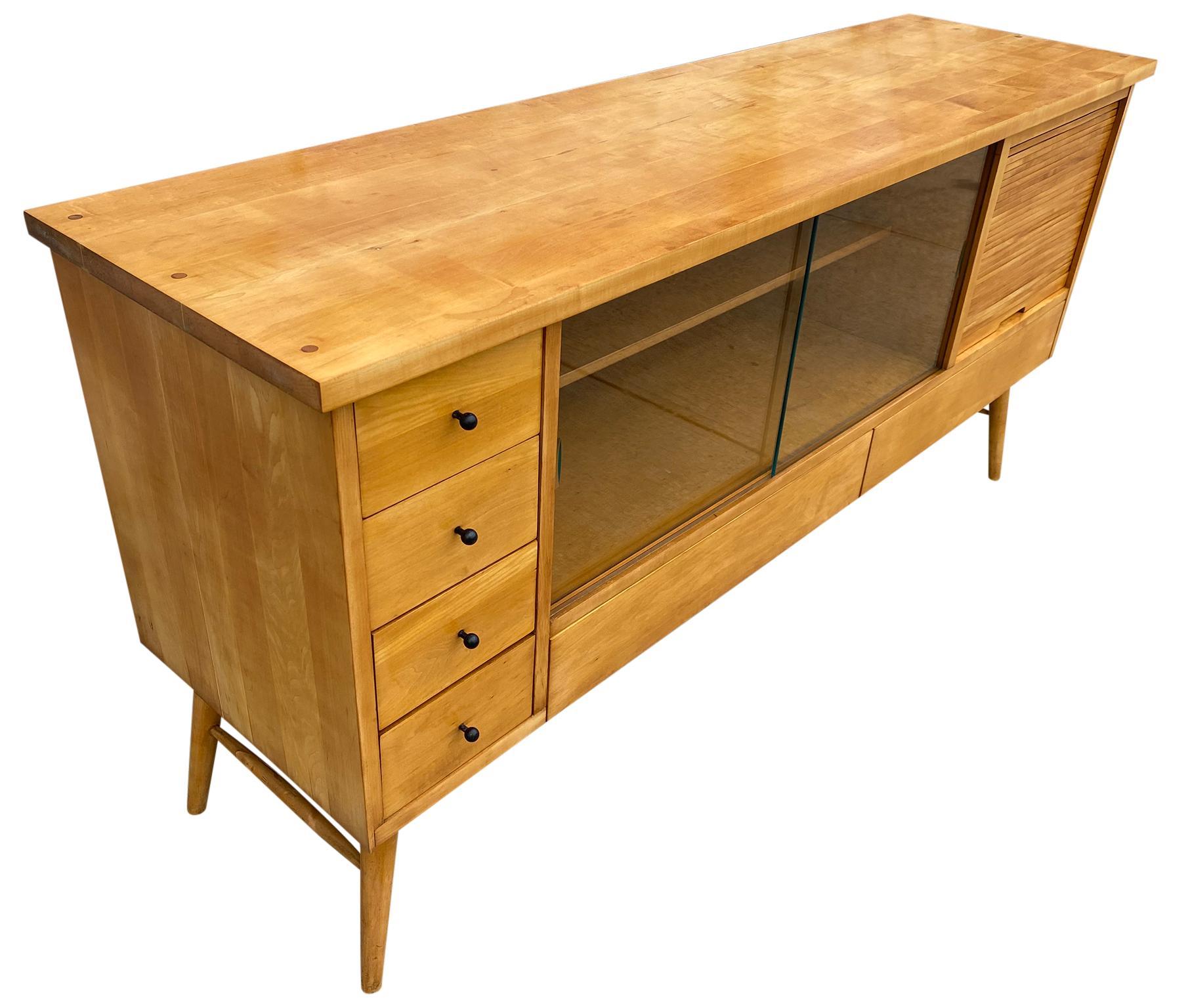 Mid-Century Modern Très rare crédence Predictor en érable moderne du milieu du siècle par Paul McCobb pour O'hearn en vente