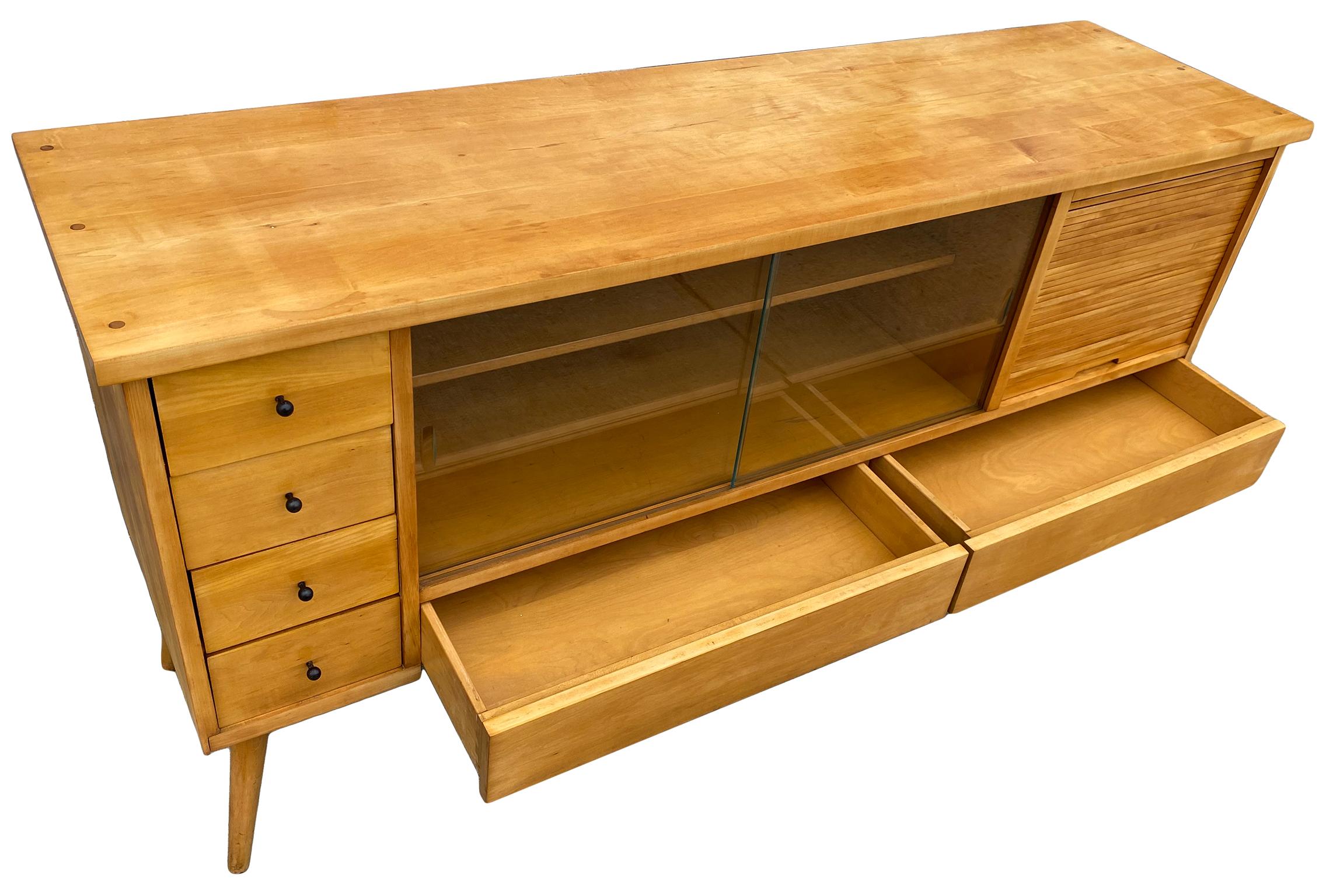 Very Rare Mid-Century Modern Maple Predictor Credenza by Paul McCobb for O’hearn For Sale 1